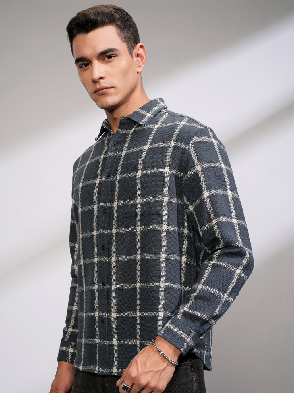 Highlander Men Grey Checked Relaxed Fit Casual Shirt - Grey - Image 4