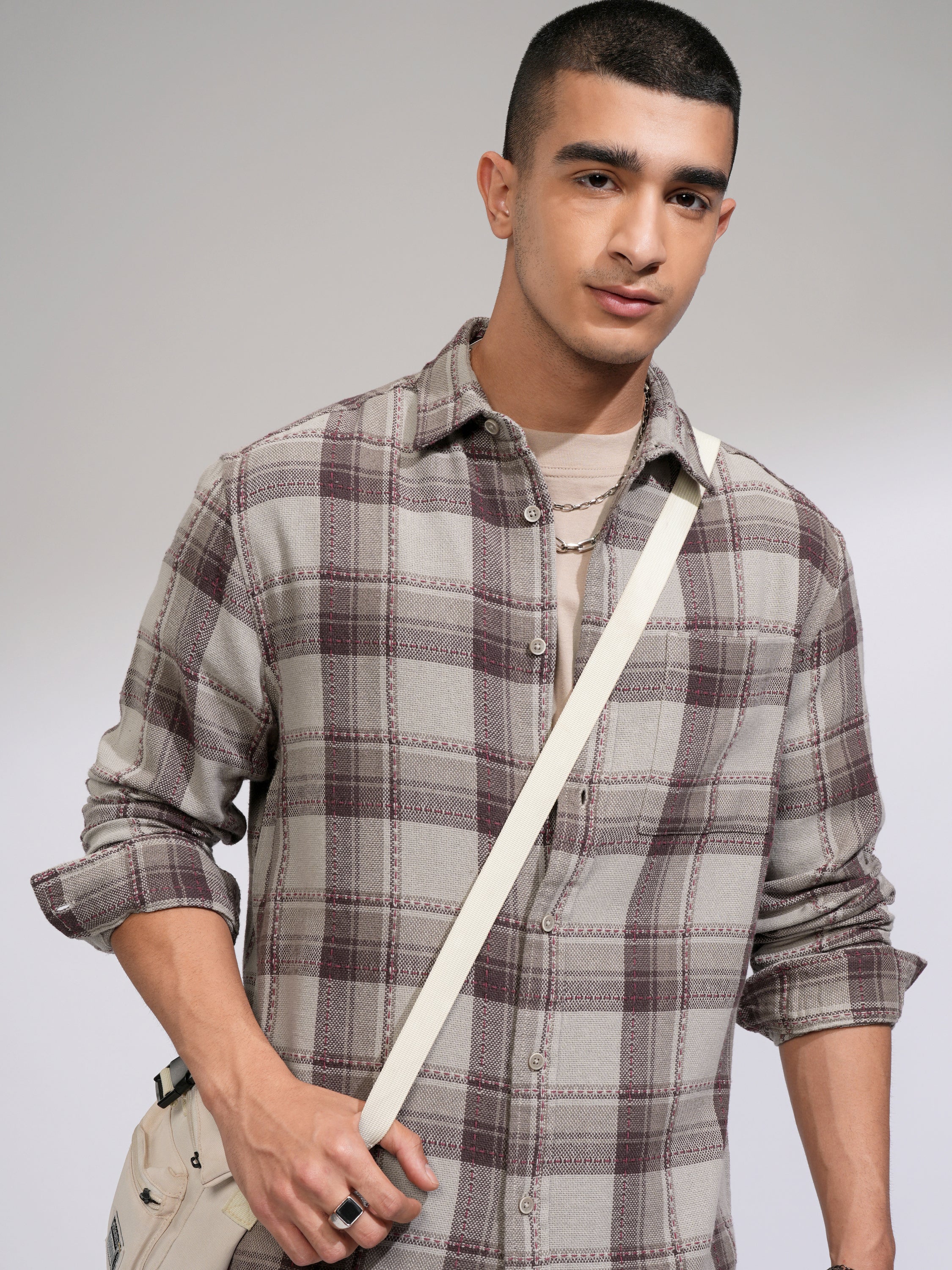 Highlander Men Grey Checked Relaxed Fit Casual Shirt - Grey - Image 1