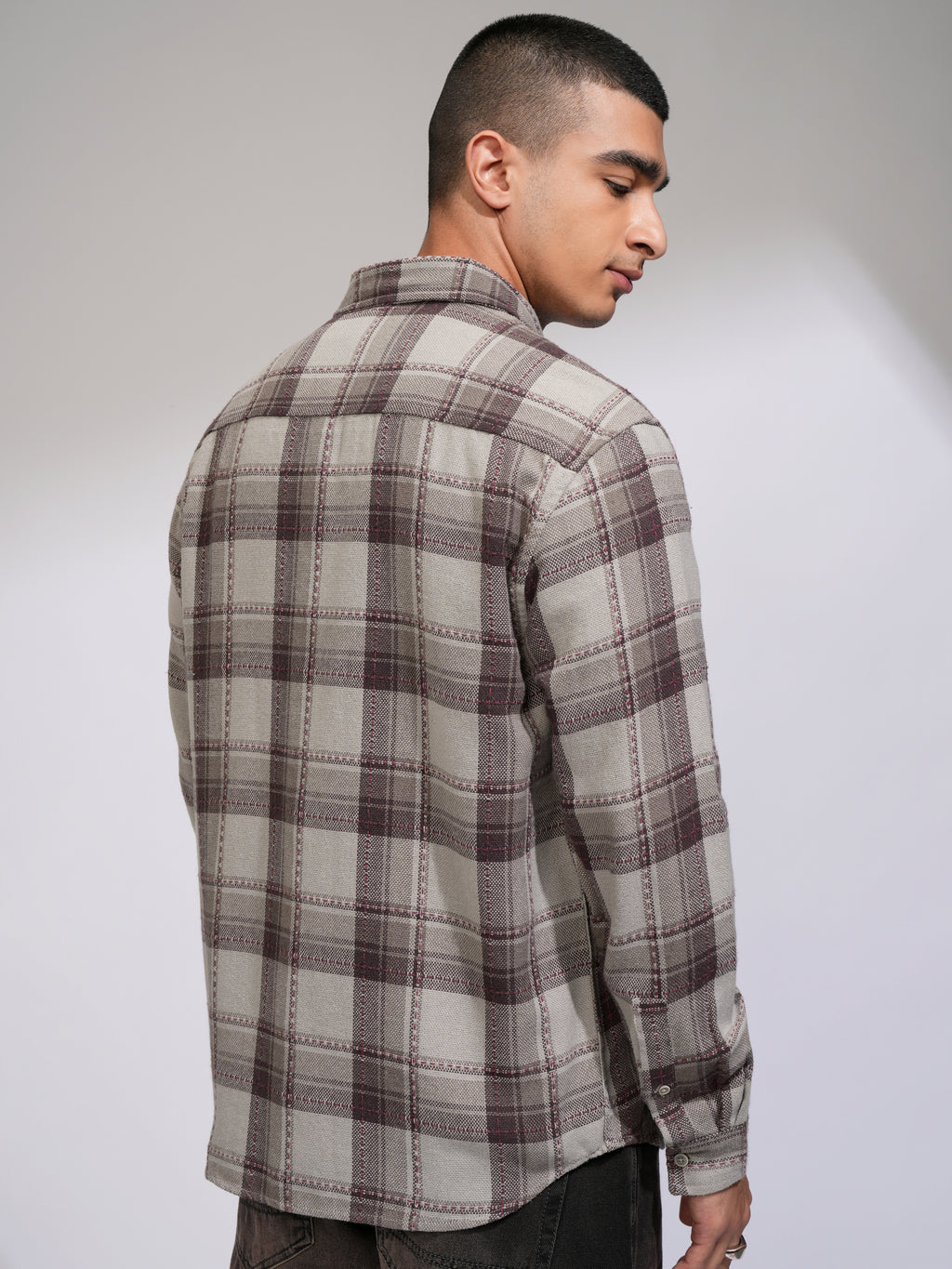 Highlander Men Grey Checked Relaxed Fit Casual Shirt - Grey - Image 3