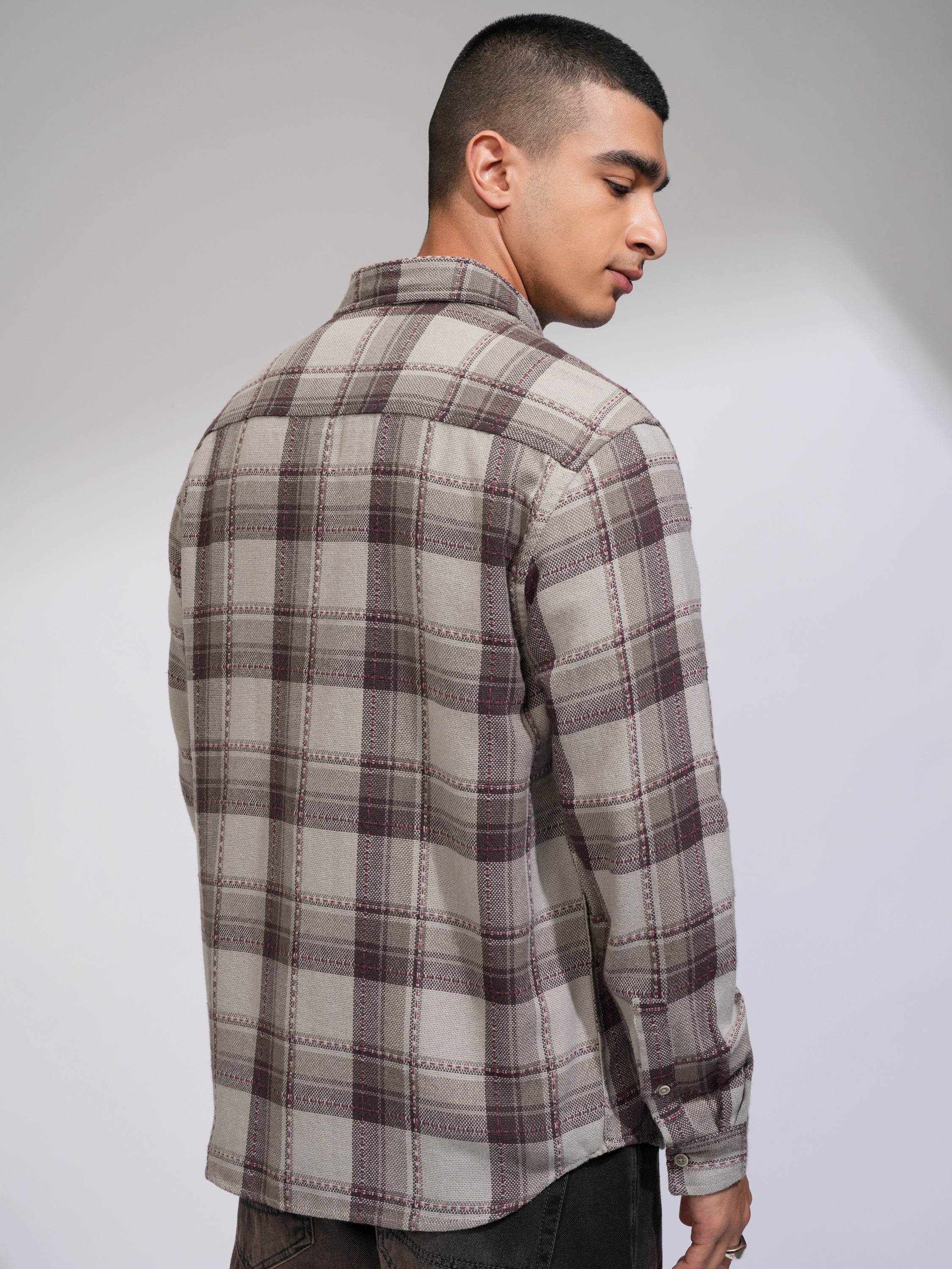 Highlander Men Grey Checked Relaxed Fit Casual Shirt - Grey - Image 3