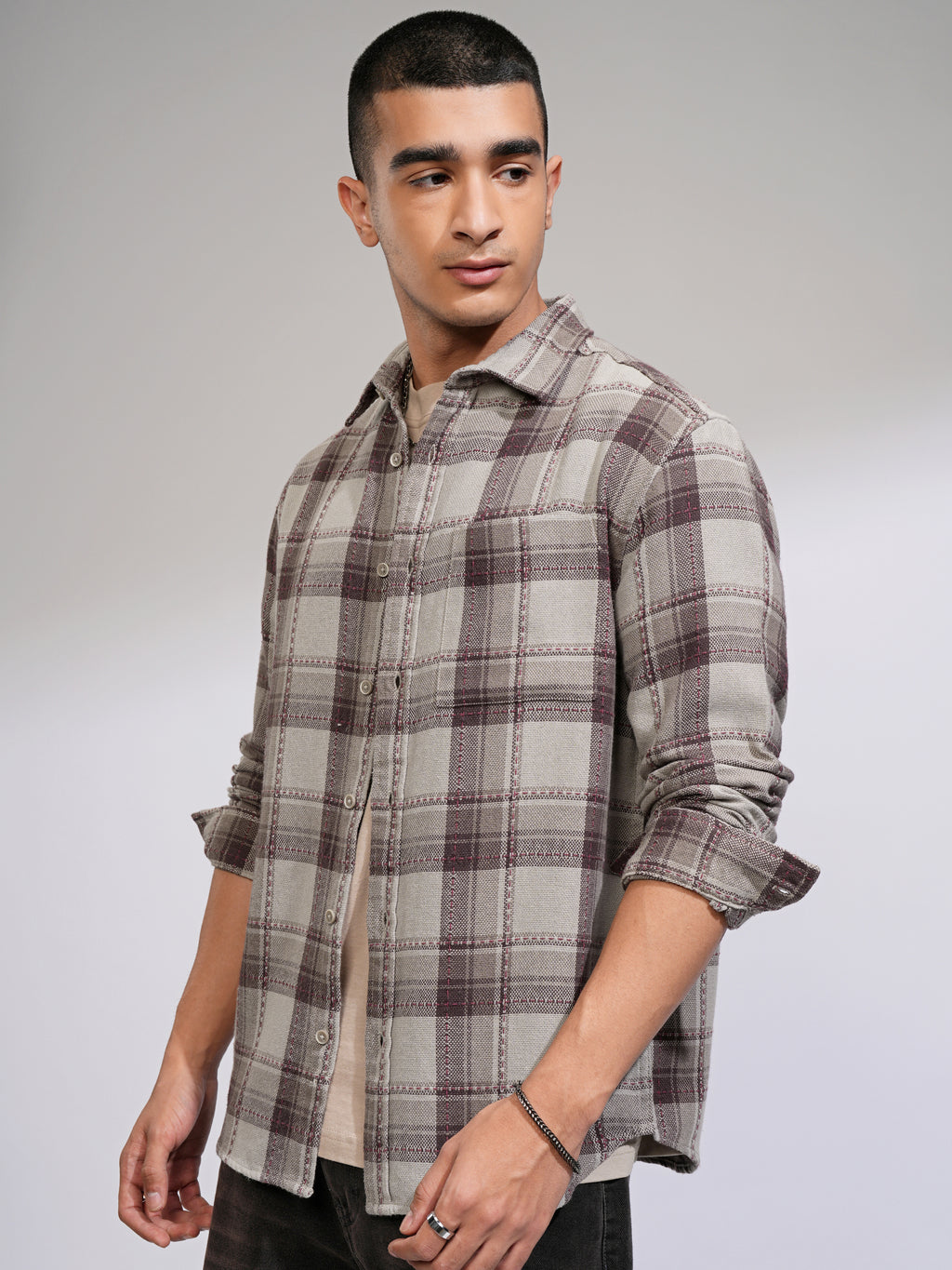 Highlander Men Grey Checked Relaxed Fit Casual Shirt - Grey - Image 4