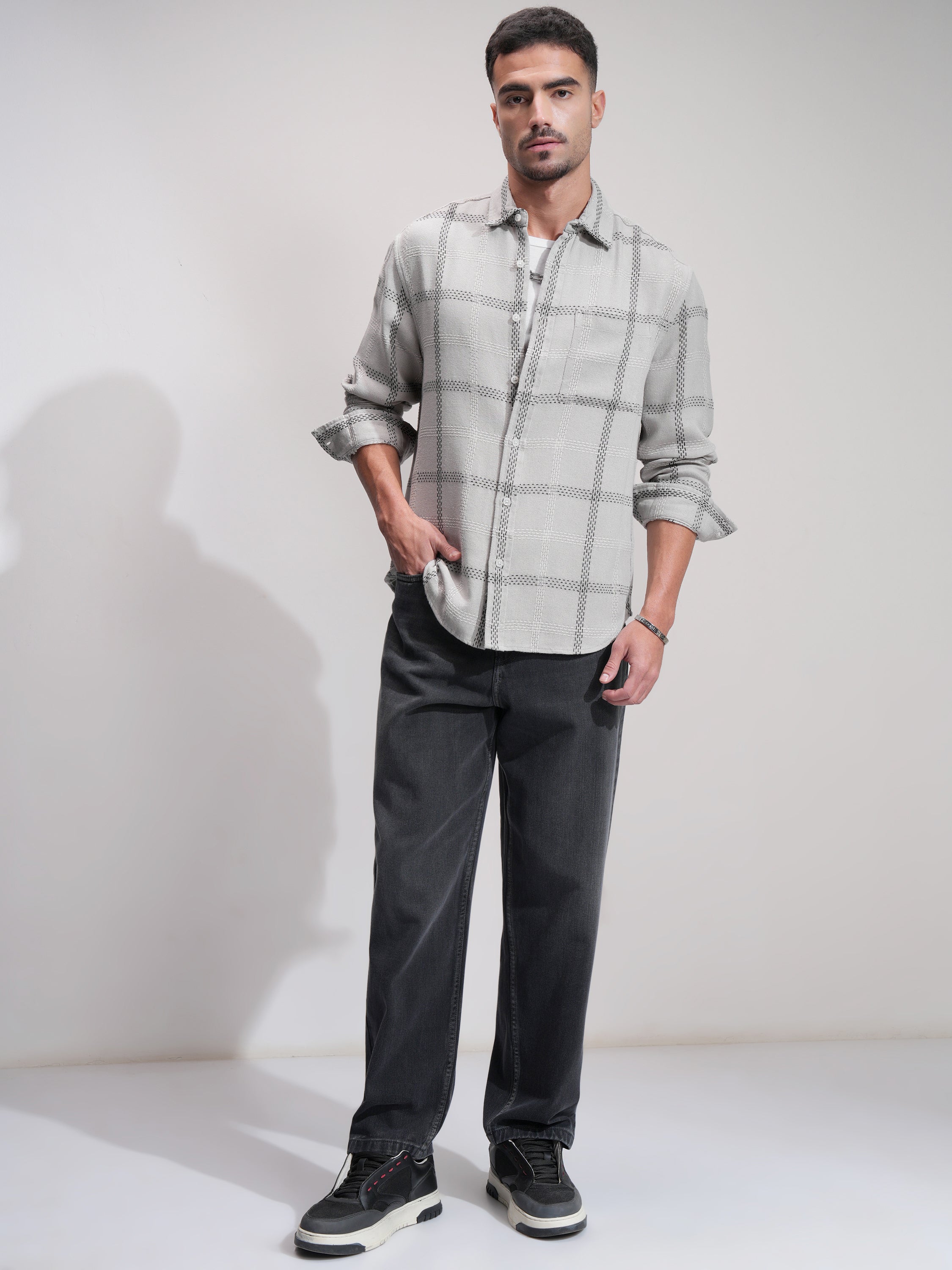 Highlander Men Grey Checked Relaxed Fit Casual Shirt - Grey - Image 2