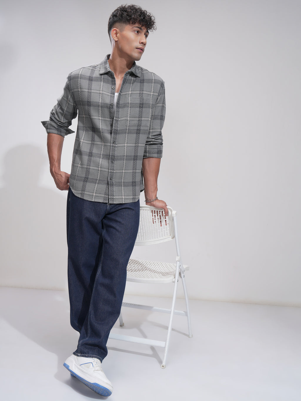 Highlander Men Grey Checked Relaxed Fit Casual Shirt - Grey - Image 2