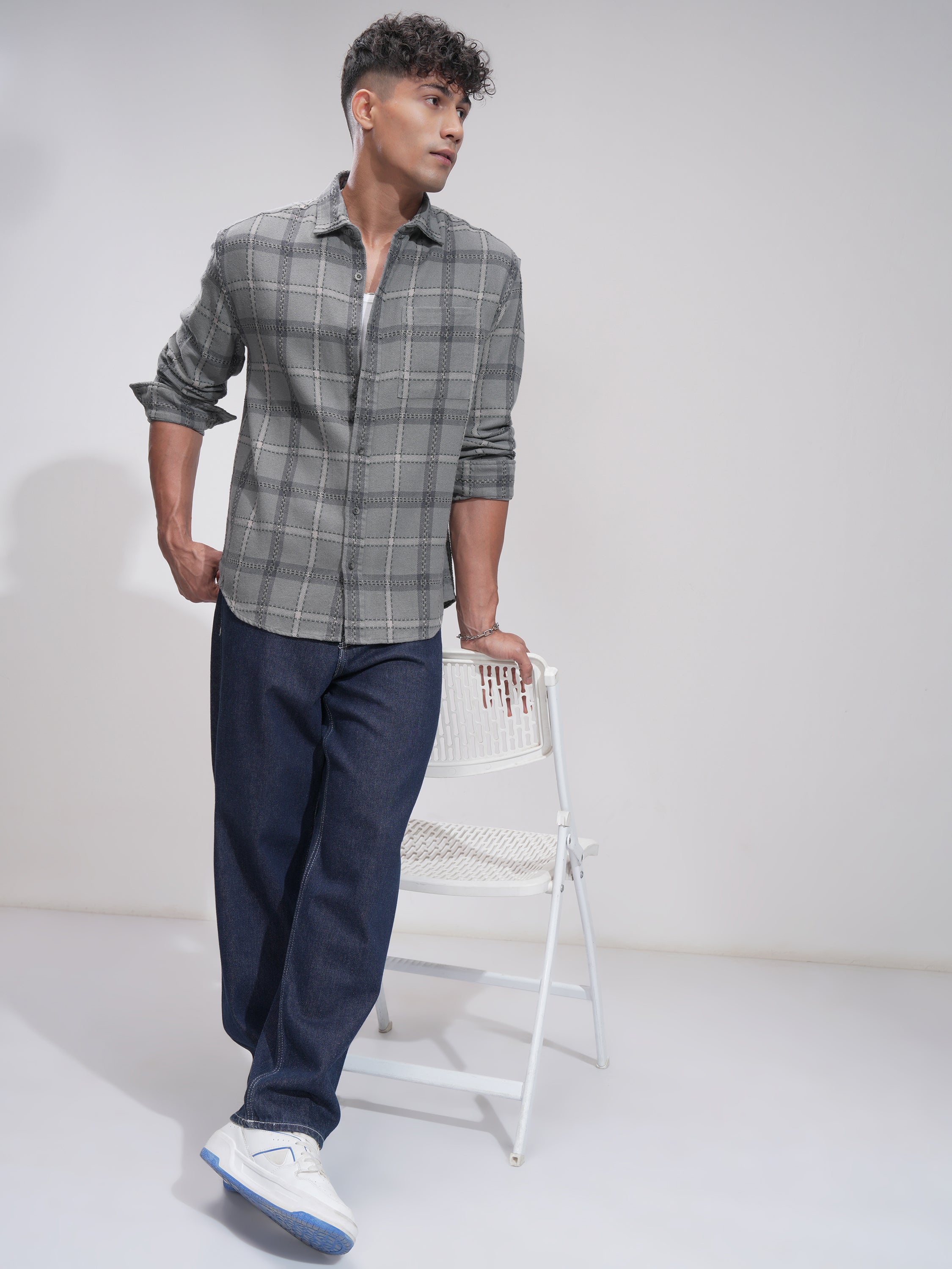 Highlander Men Grey Checked Relaxed Fit Casual Shirt - Grey - Image 2
