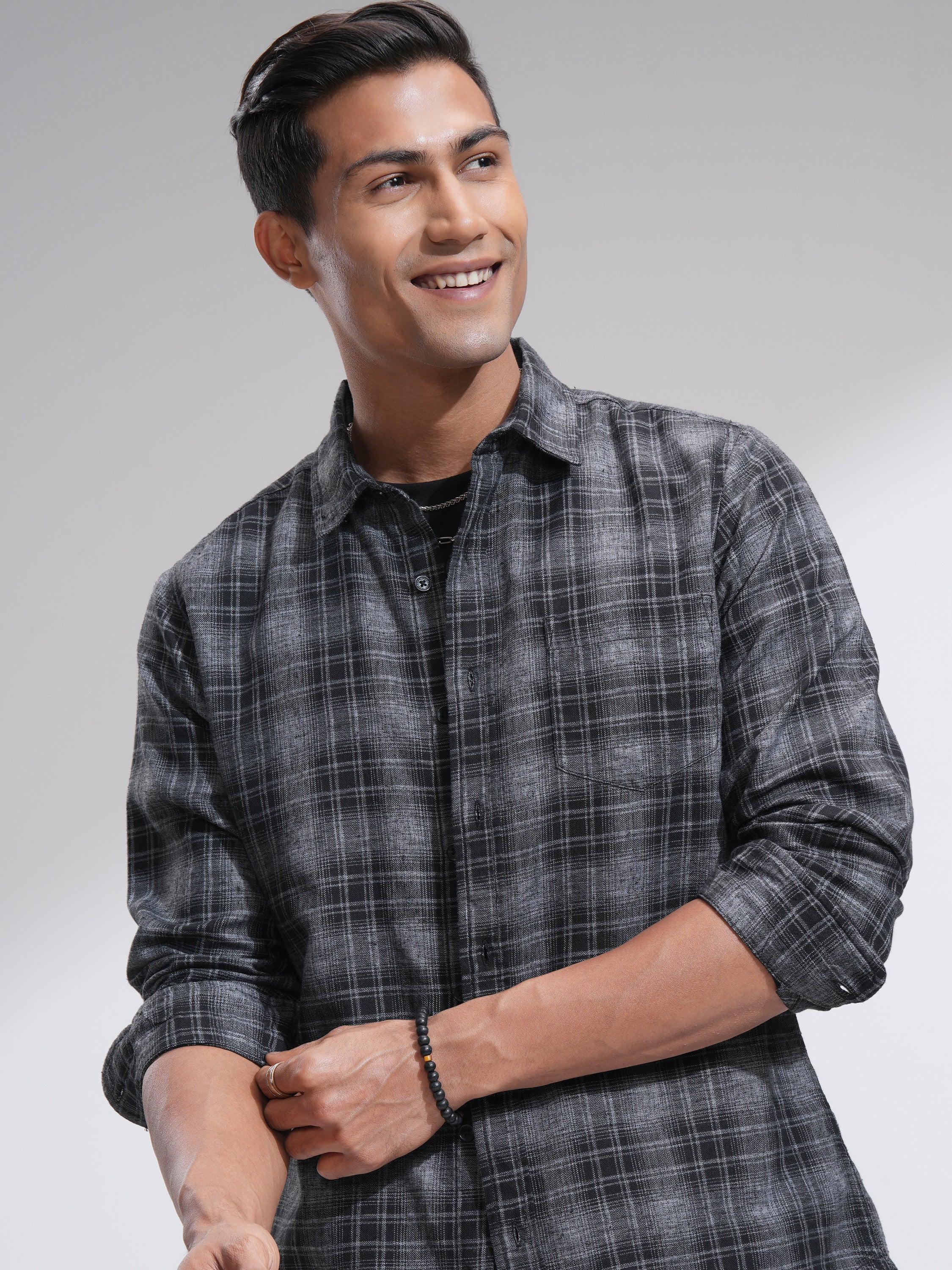Highlander Men Grey Checked Slim Fit Casual Shirt - Grey - Image 1