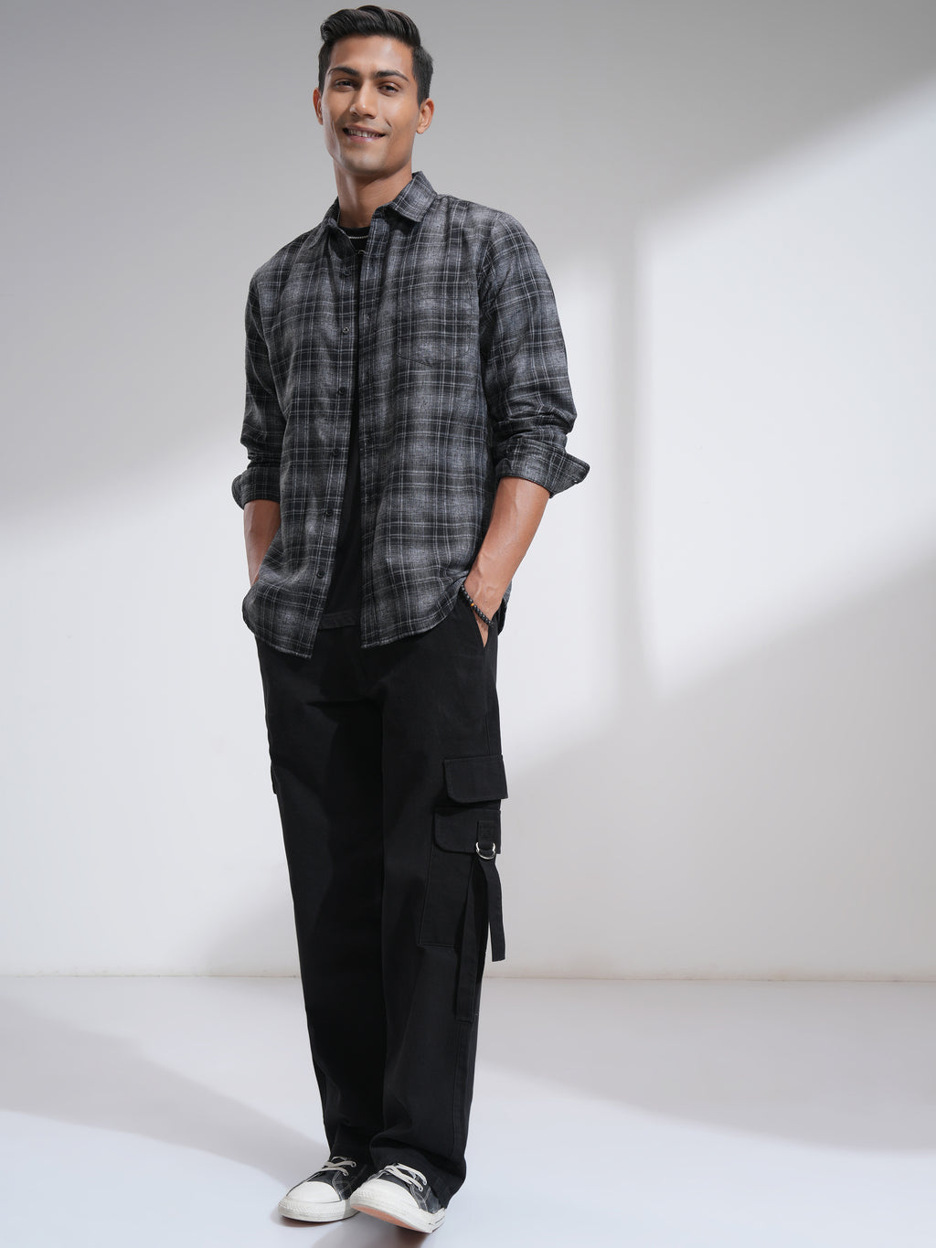 Highlander Men Grey Checked Slim Fit Casual Shirt - Grey - Image 2