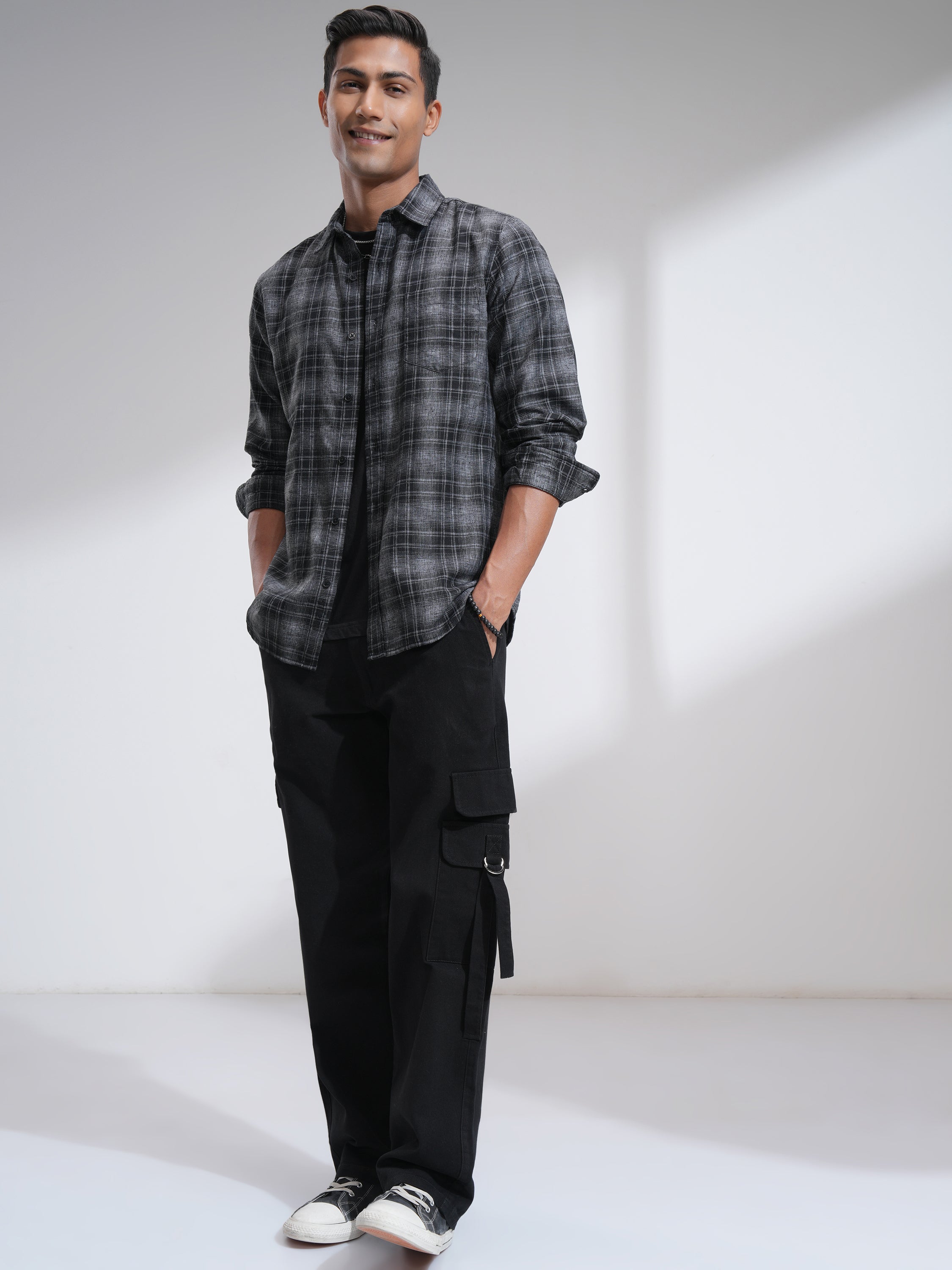 Highlander Men Grey Checked Slim Fit Casual Shirt - Grey - Image 2
