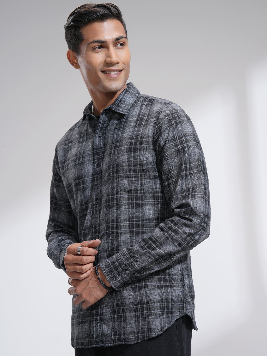 Highlander Men Grey Checked Slim Fit Casual Shirt - Grey - Image 4