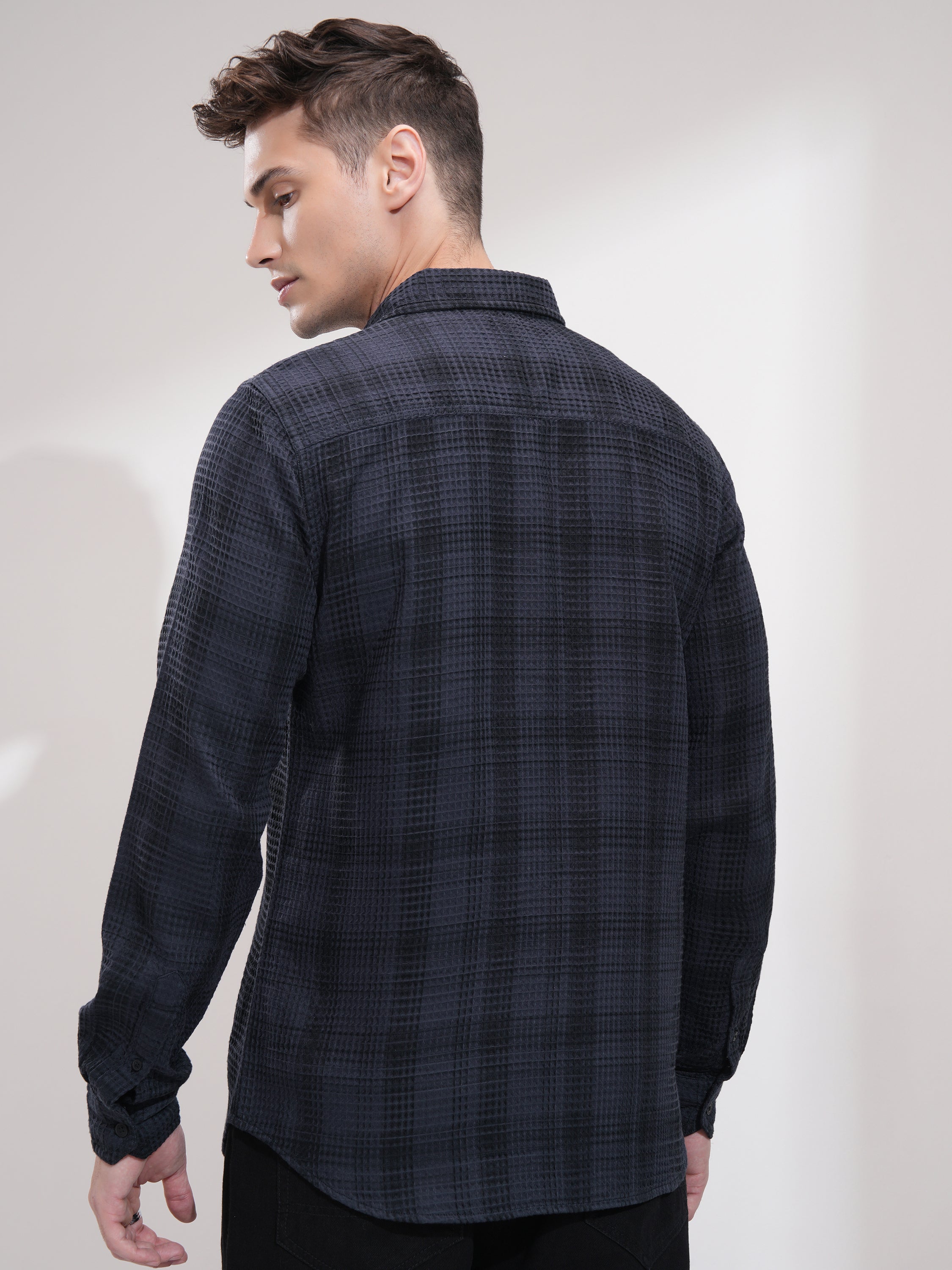 Highlander Men Navy Blue Checked Slim Fit Casual Shirt - Navy Blue - Image 3