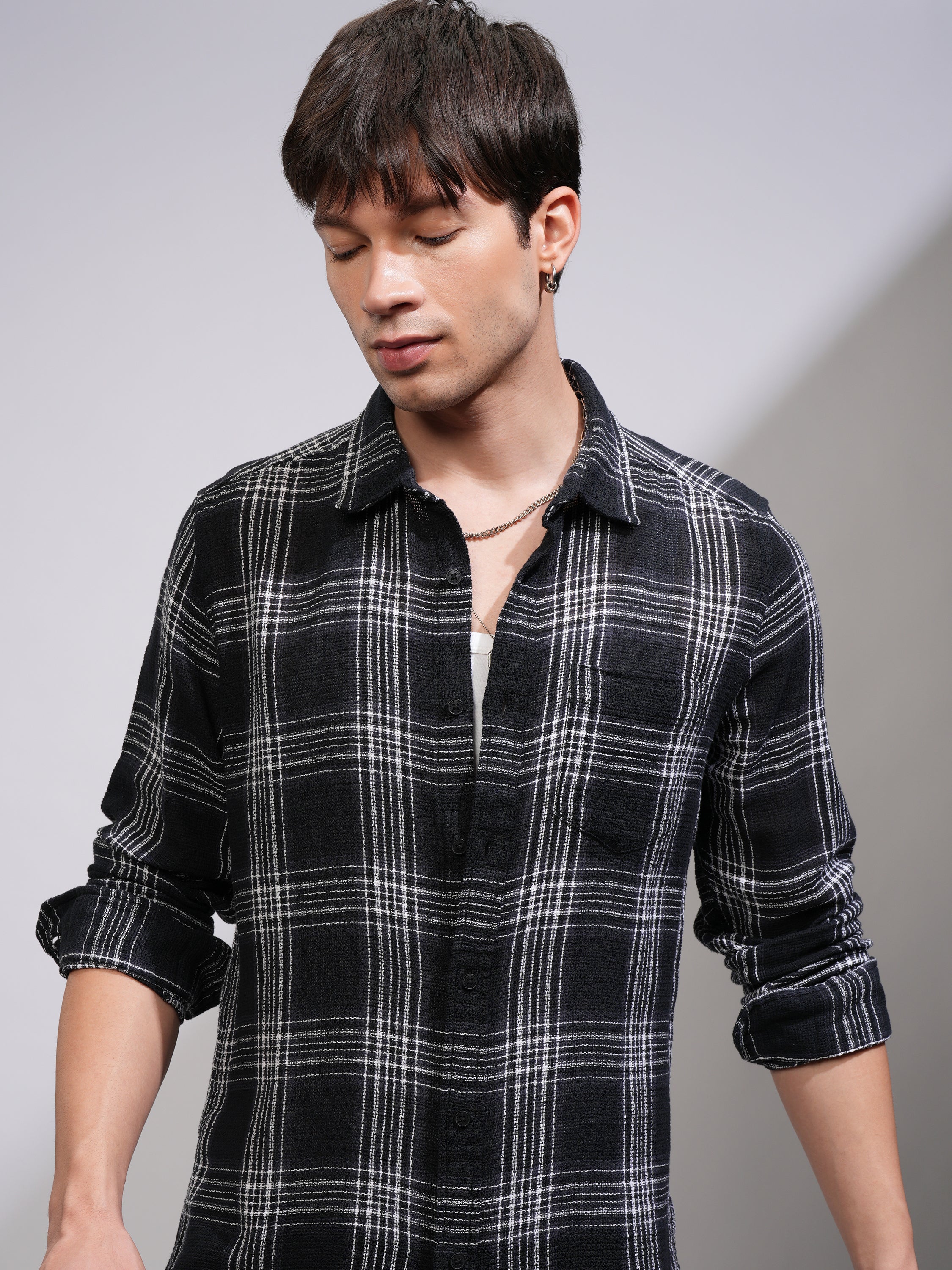 Highlander Men Black Checked Slim Fit Casual Shirt - Black - Image 1