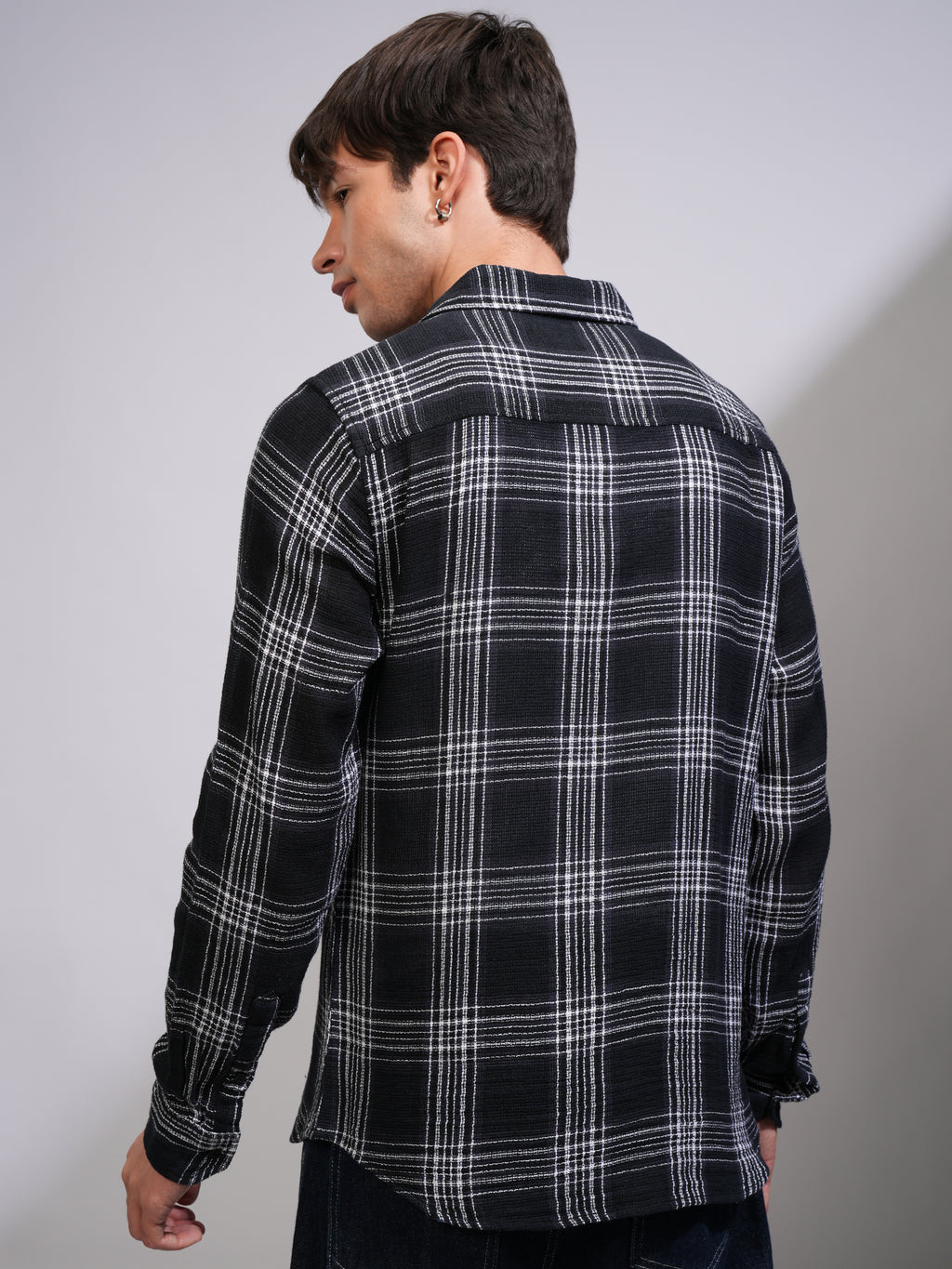 Highlander Men Black Checked Slim Fit Casual Shirt - Black - Image 3