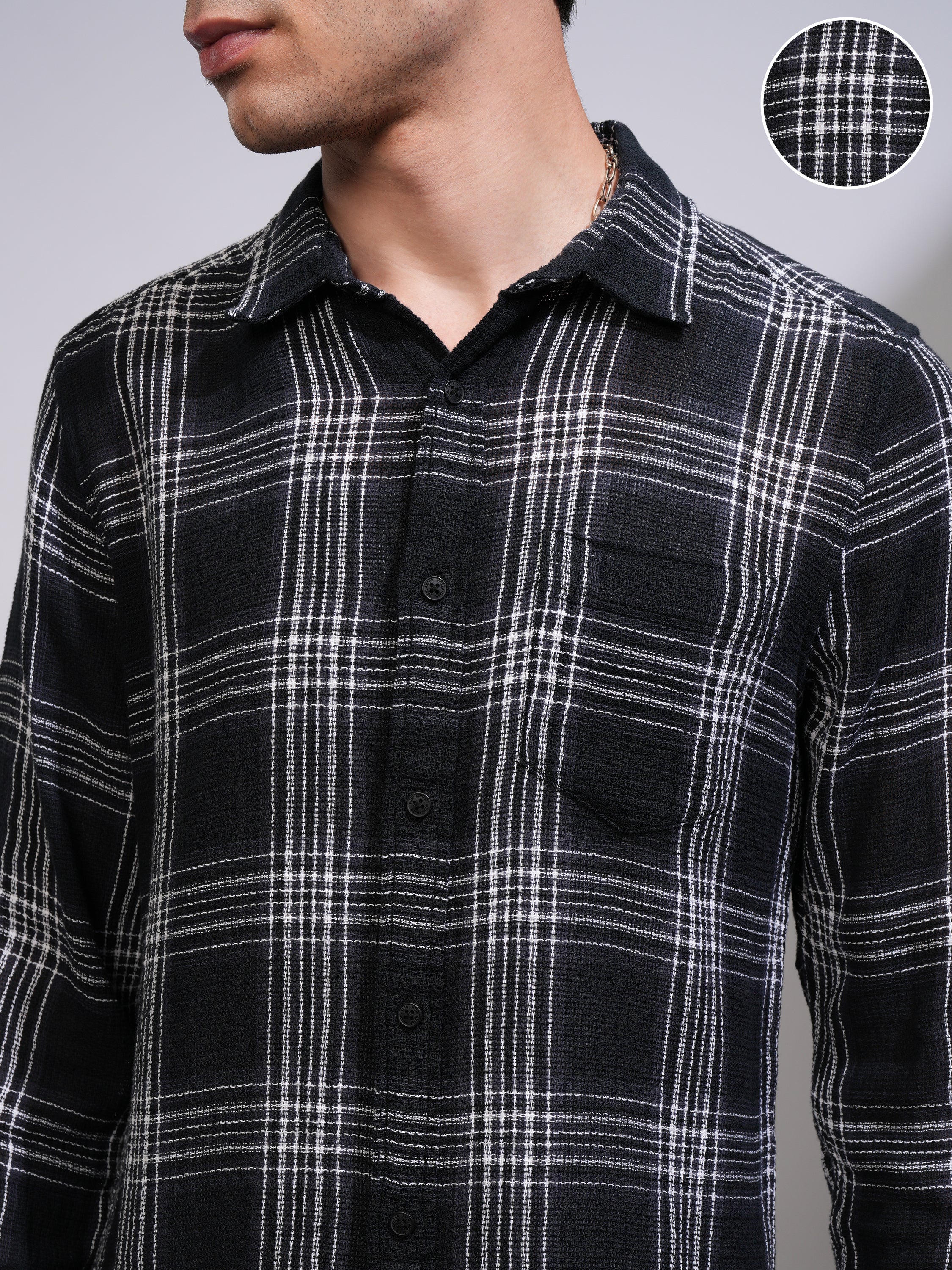 Highlander Men Black Checked Slim Fit Casual Shirt - Black - Image 5