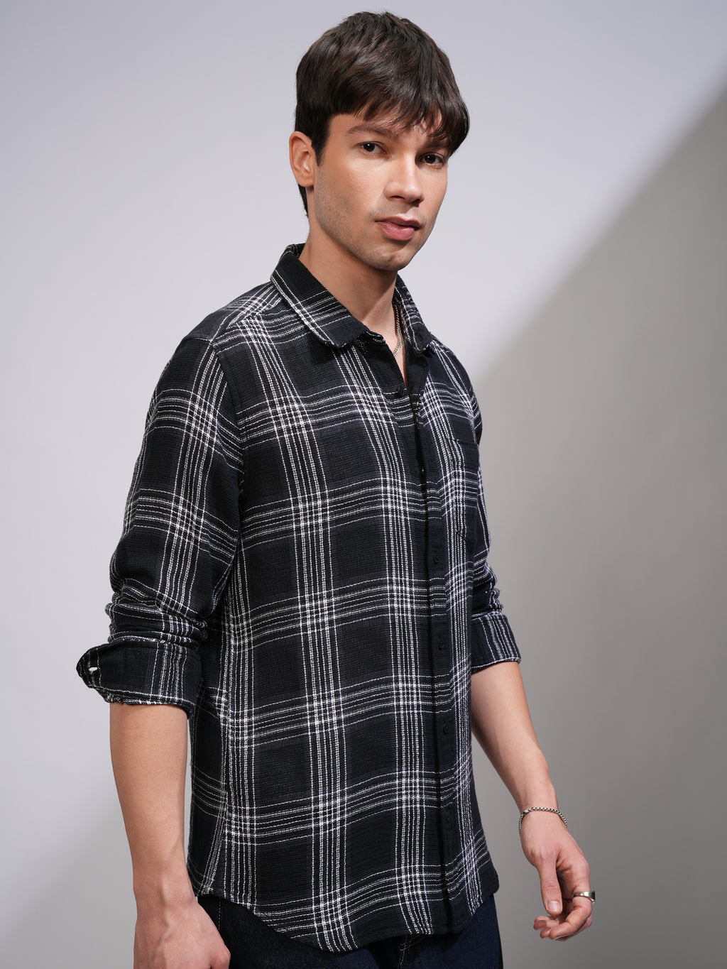 Highlander Men Black Checked Slim Fit Casual Shirt - Black - Image 6