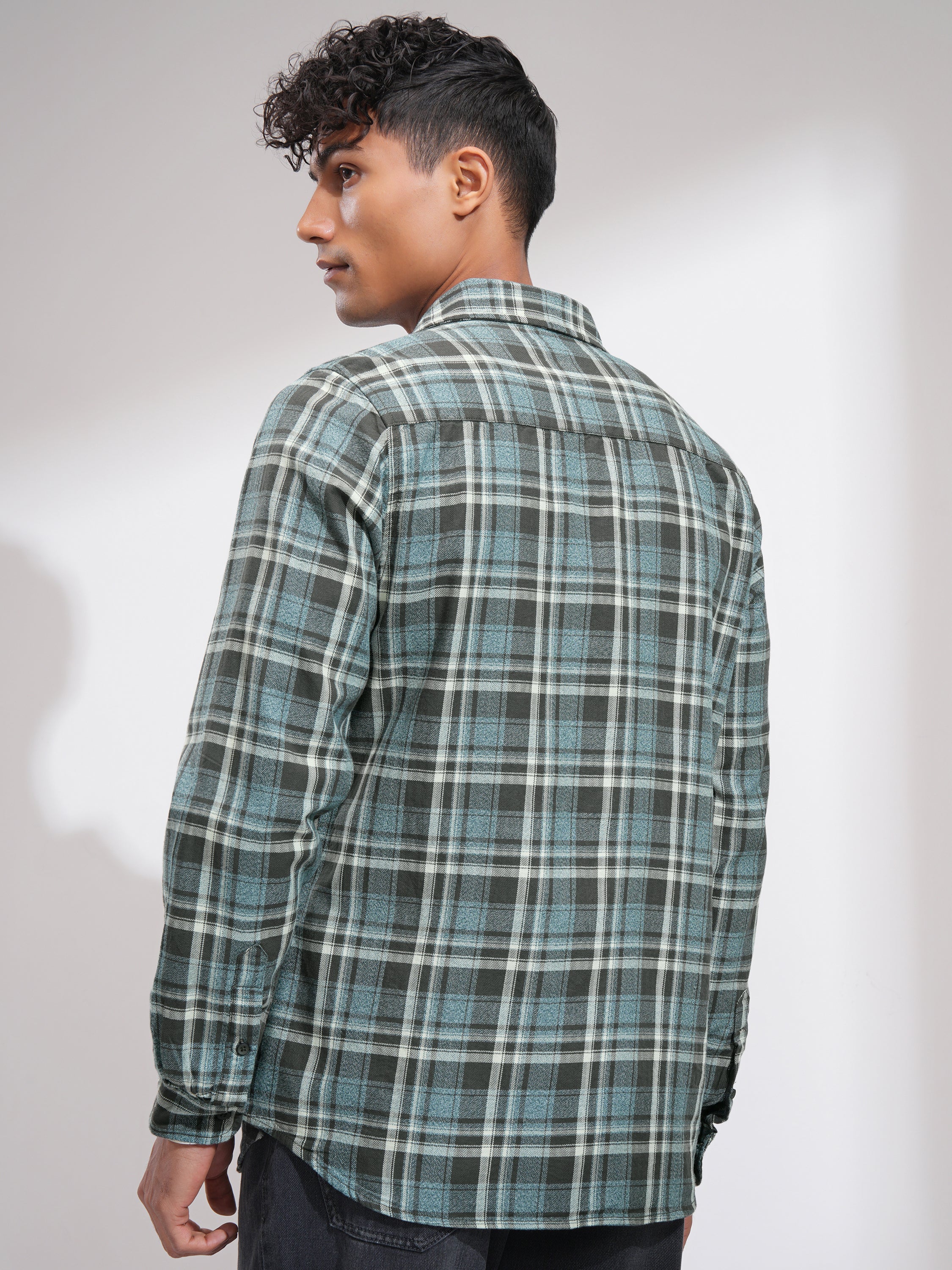 Highlander Men Green Checked Slim Fit Casual Shirt - Green - Image 3