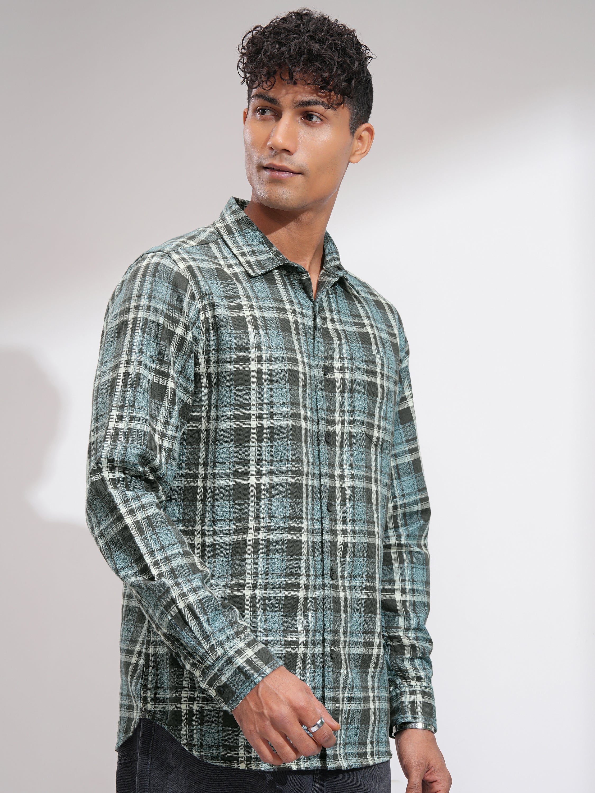 Highlander Men Green Checked Slim Fit Casual Shirt - Green - Image 6
