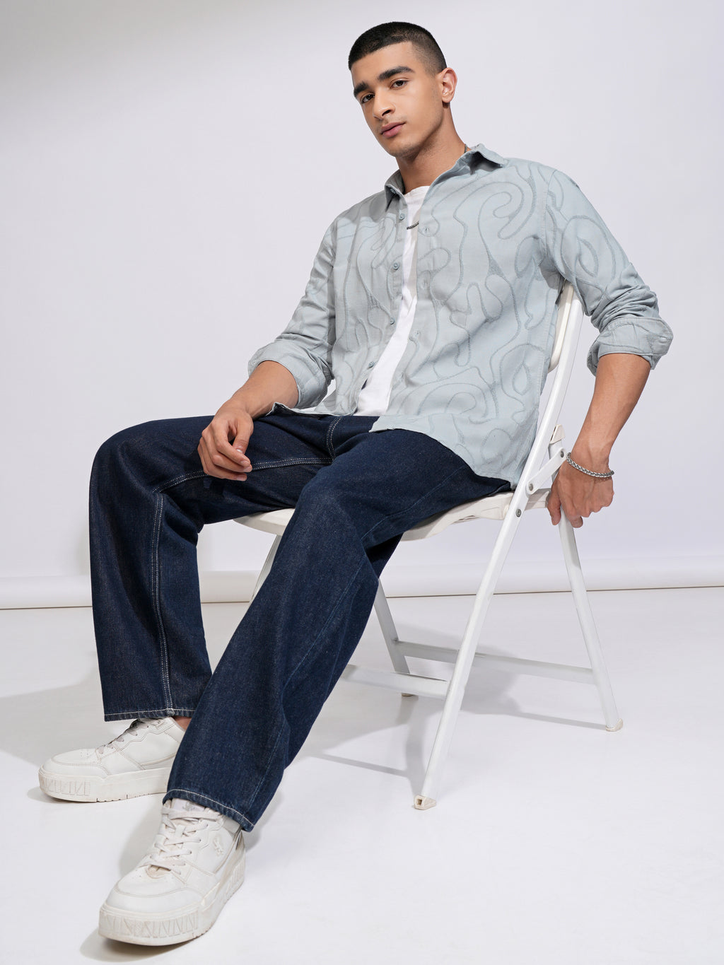 Highlander Men Blue Textured Slim Fit Casual Shirt - Blue - Image 2