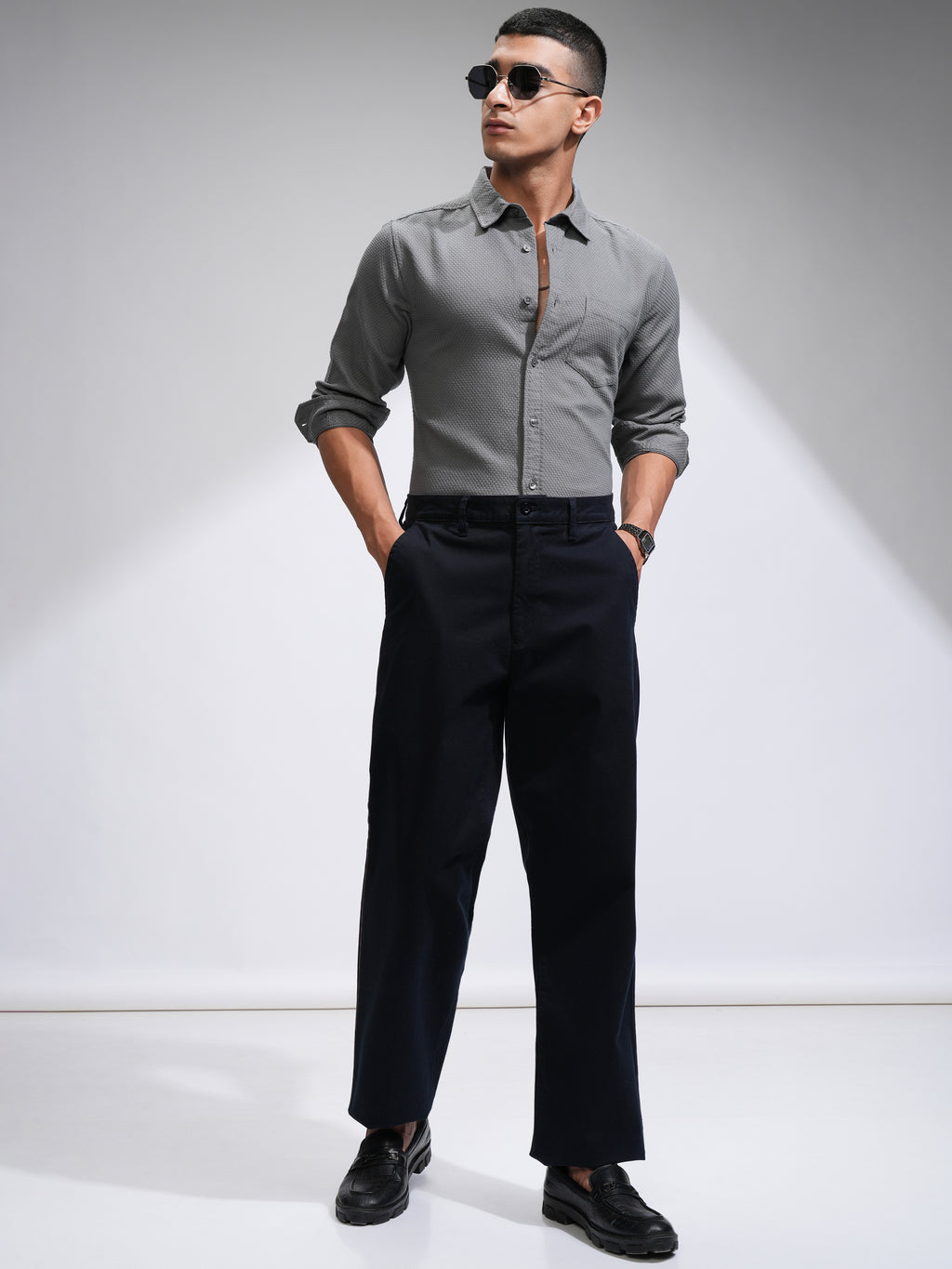 Highlander Men Grey Textured Slim Fit Casual Shirt - Grey - Image 2