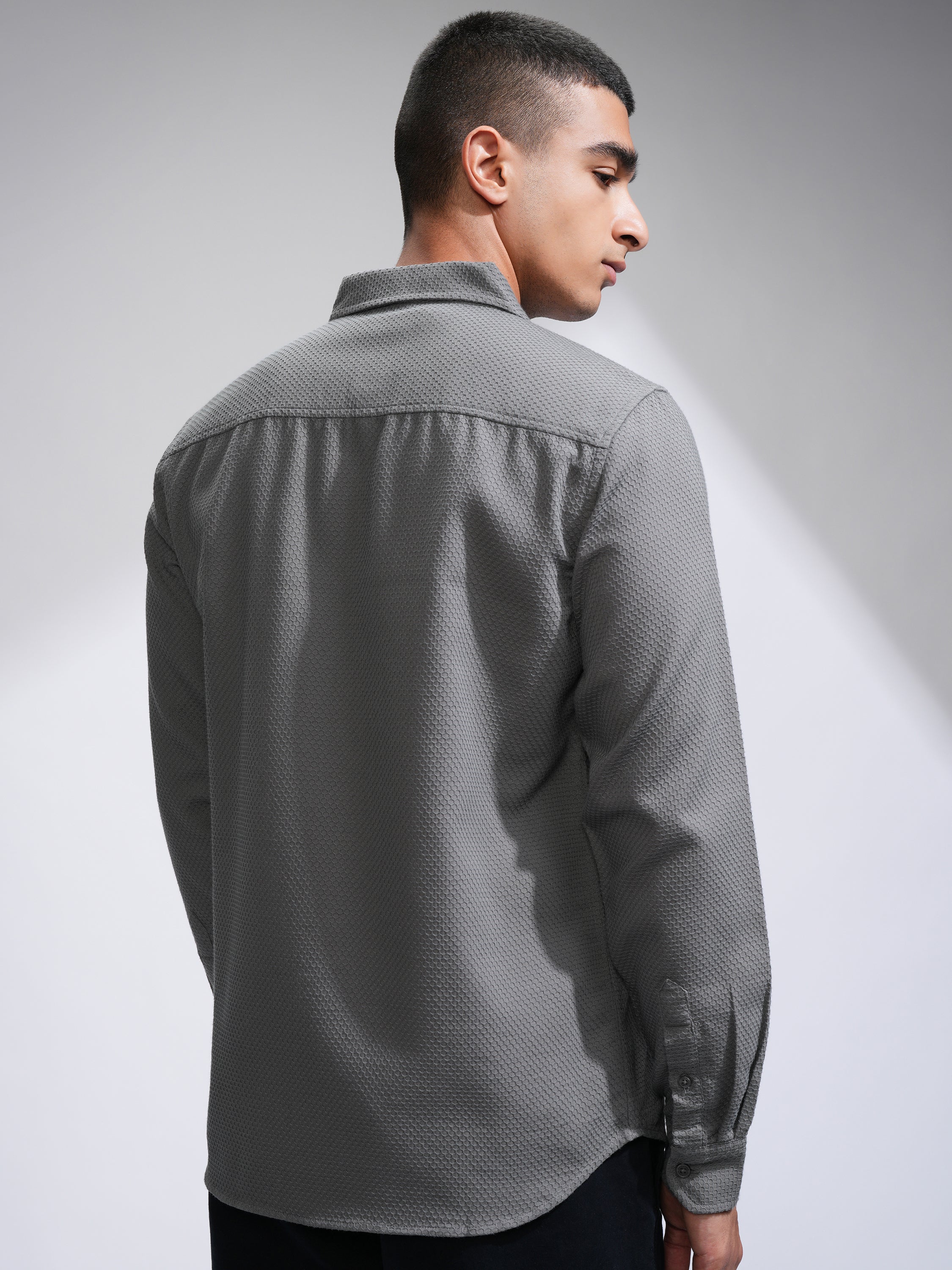 Highlander Men Grey Textured Slim Fit Casual Shirt - Grey - Image 3