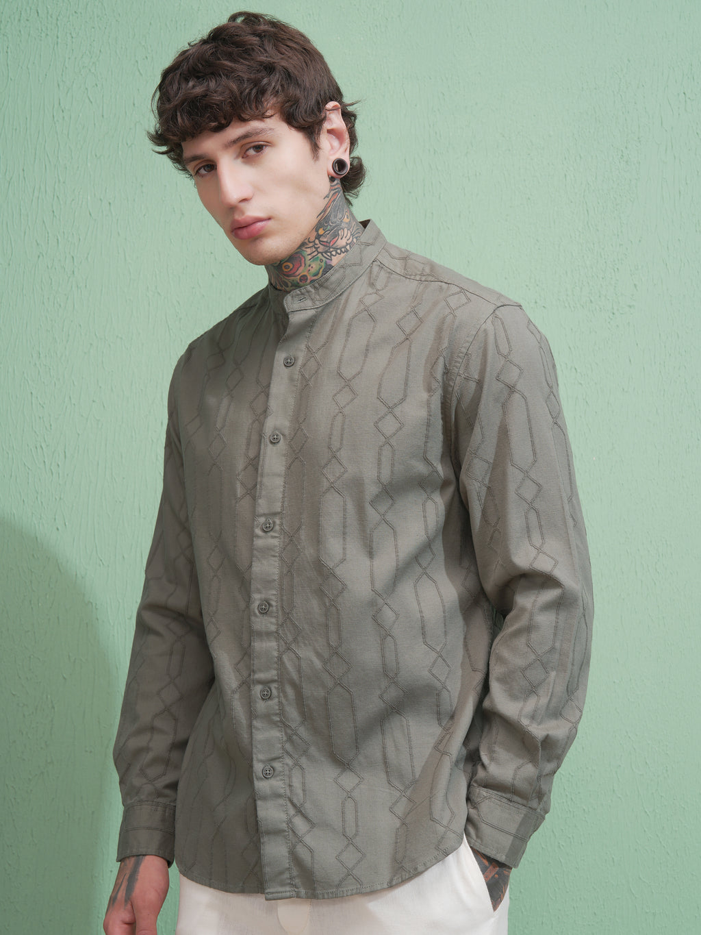 Highlander Men Green Self Design Relaxed Fit Casual Shirt - Green - Image 4