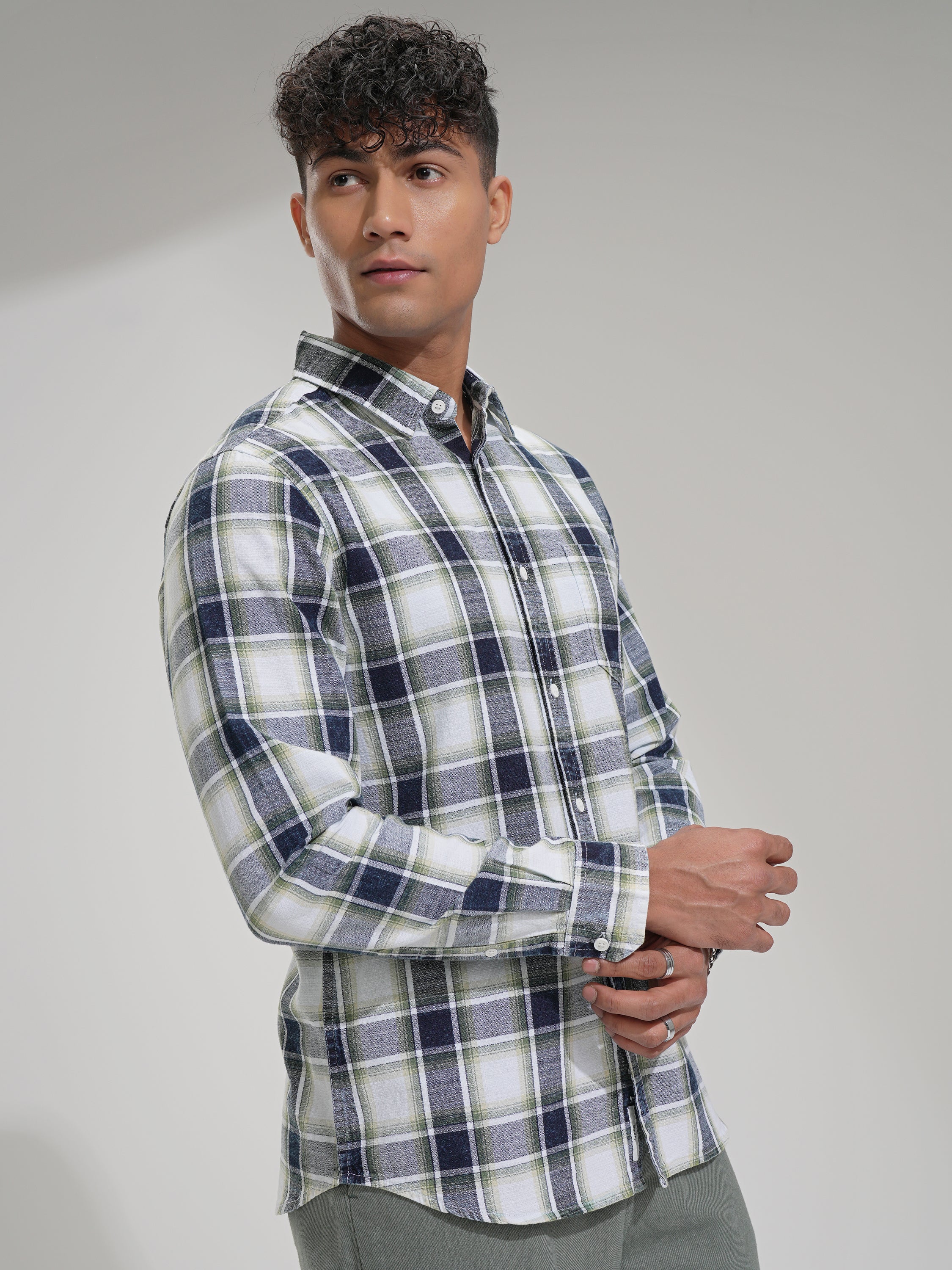 Highlander Men Green Checked Slim Fit Casual Shirt - Green - Image 6