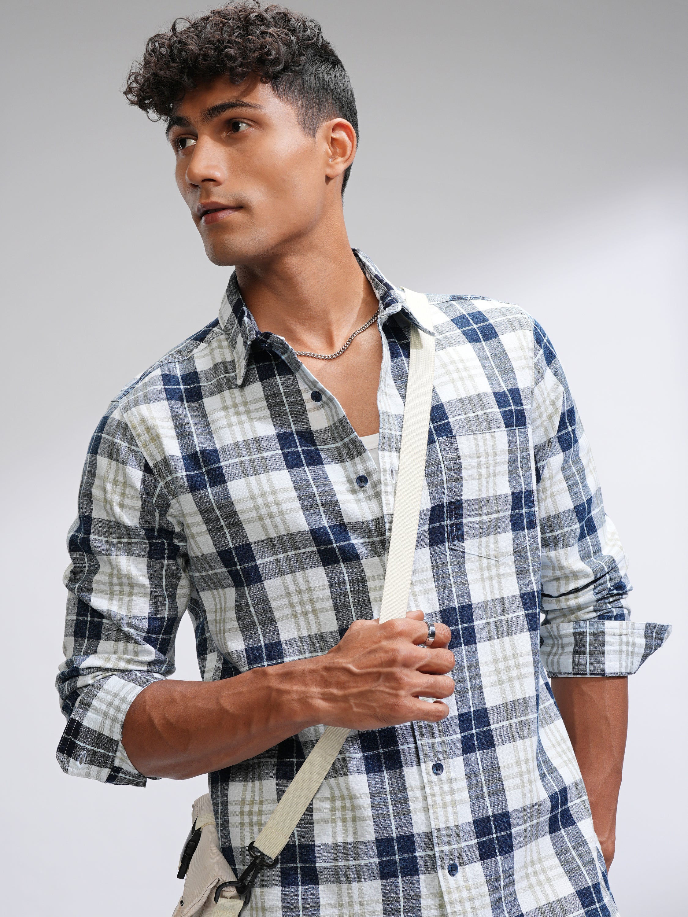 Highlander Men Blue Checked Slim Fit Casual Shirt - Blue - Image 1