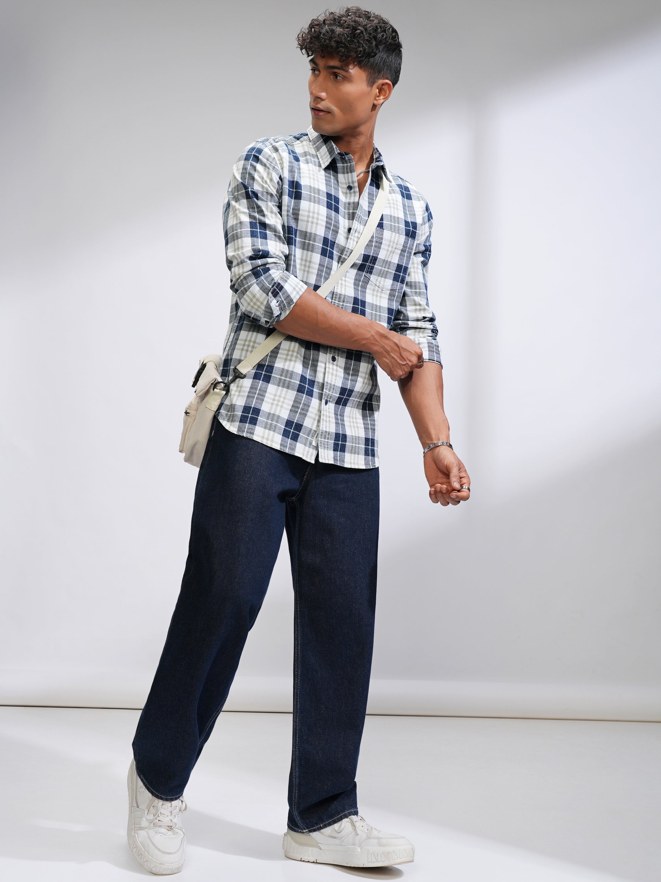 Highlander Men Blue Checked Slim Fit Casual Shirt - Blue - Image 2