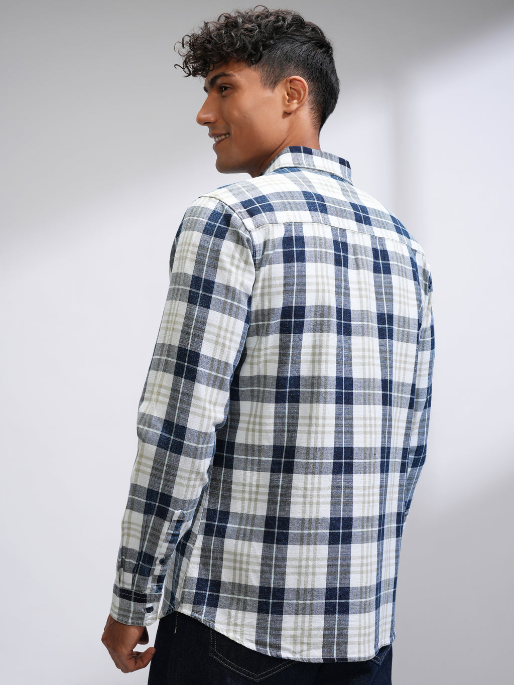 Highlander Men Blue Checked Slim Fit Casual Shirt - Blue - Image 3