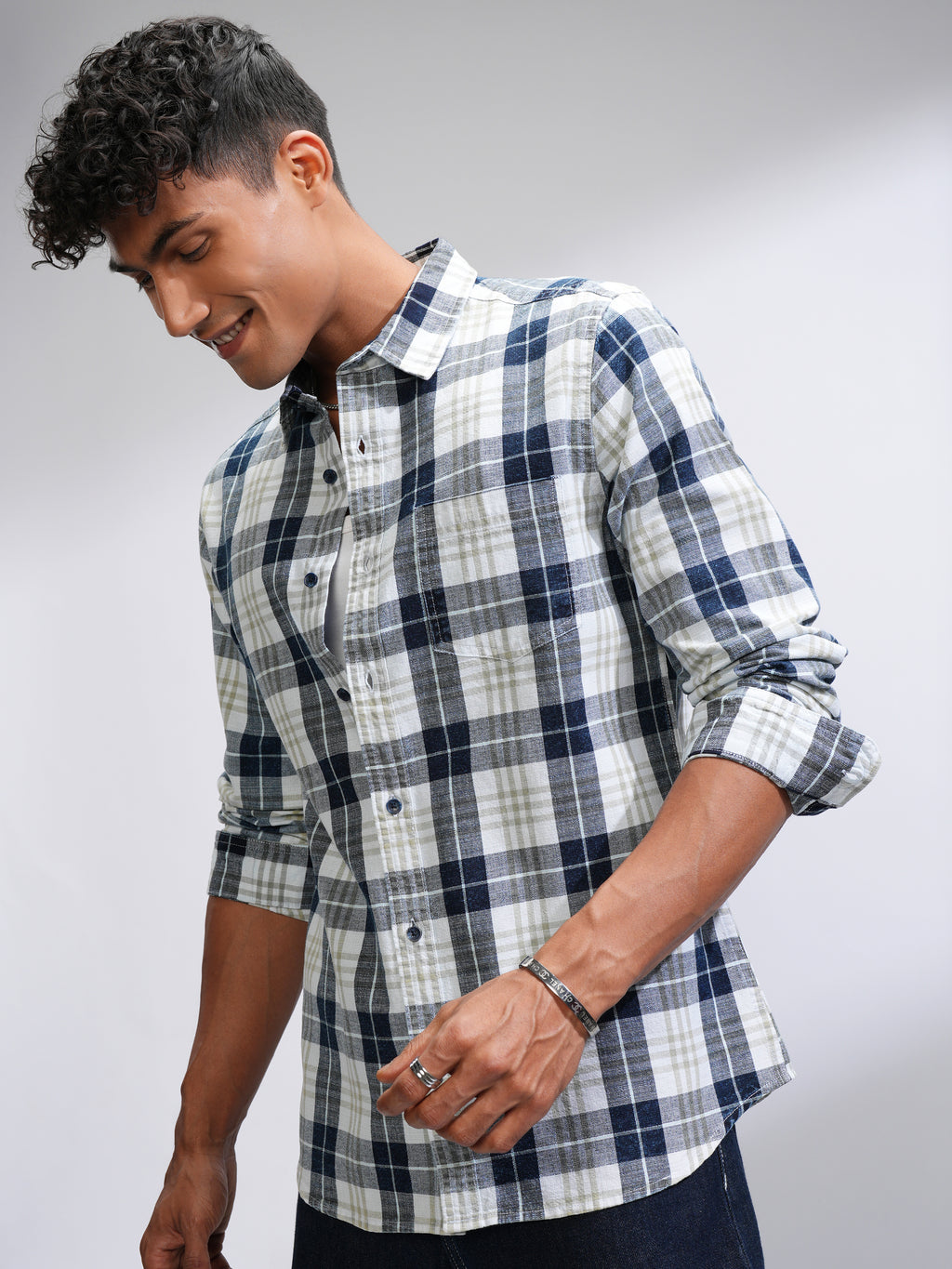 Highlander Men Blue Checked Slim Fit Casual Shirt - Blue - Image 4
