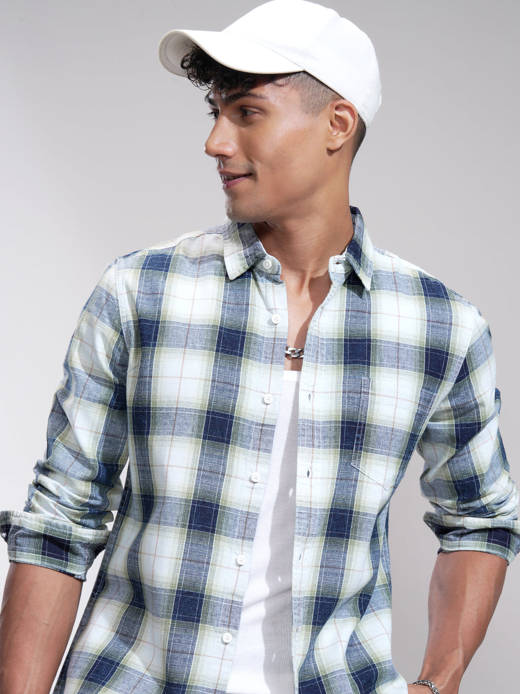 Highlander Men Green Checked Slim Fit Casual Shirt - Green - Image 1