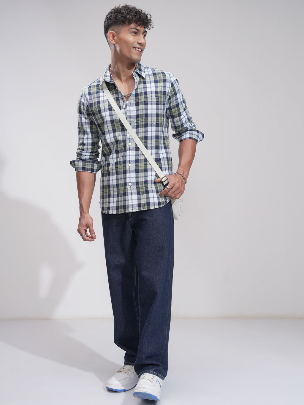 Highlander Men Green Checked Slim Fit Casual Shirt - Green - Image 2
