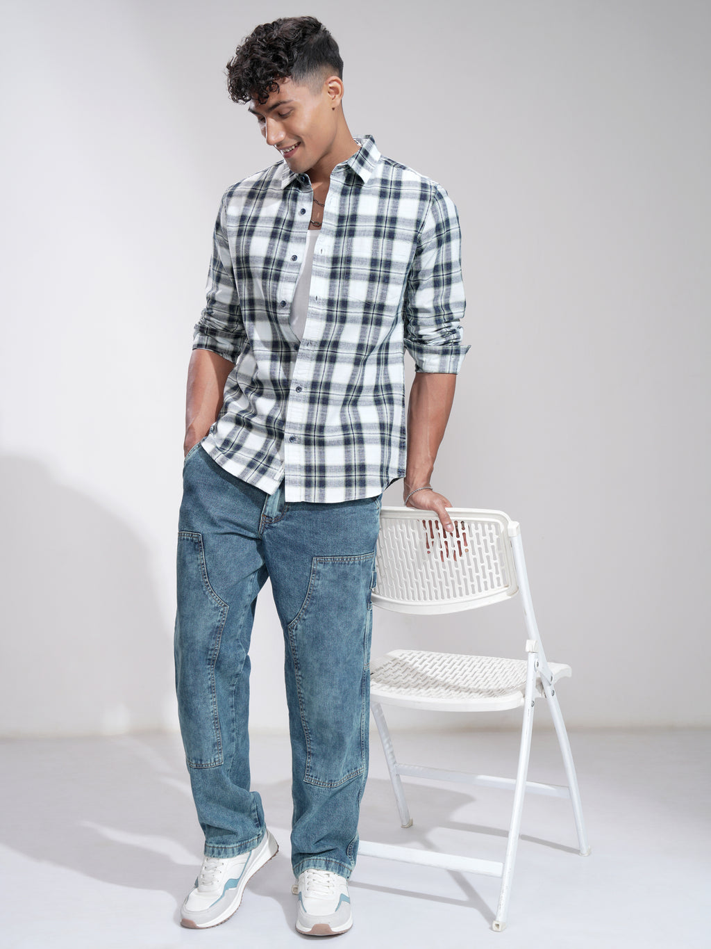 Highlander Men Green Checked Slim Fit Casual Shirt - Green - Image 2