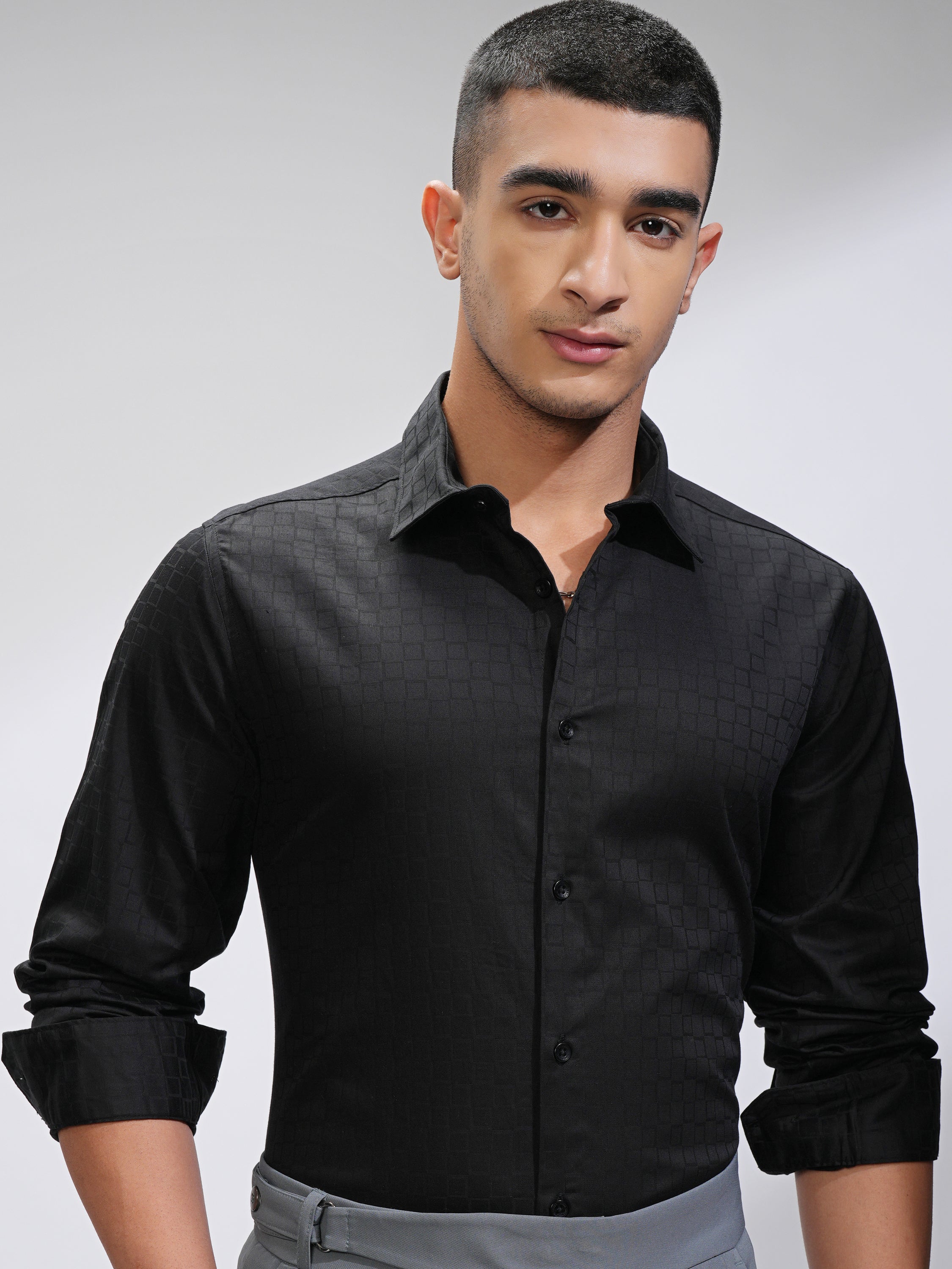 Highlander Men Black Textured Slim Fit Casual Shirt - Black - Image 1