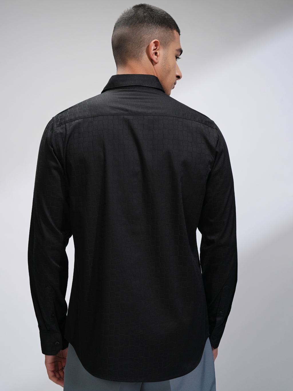 Highlander Men Black Textured Slim Fit Casual Shirt - Black - Image 3