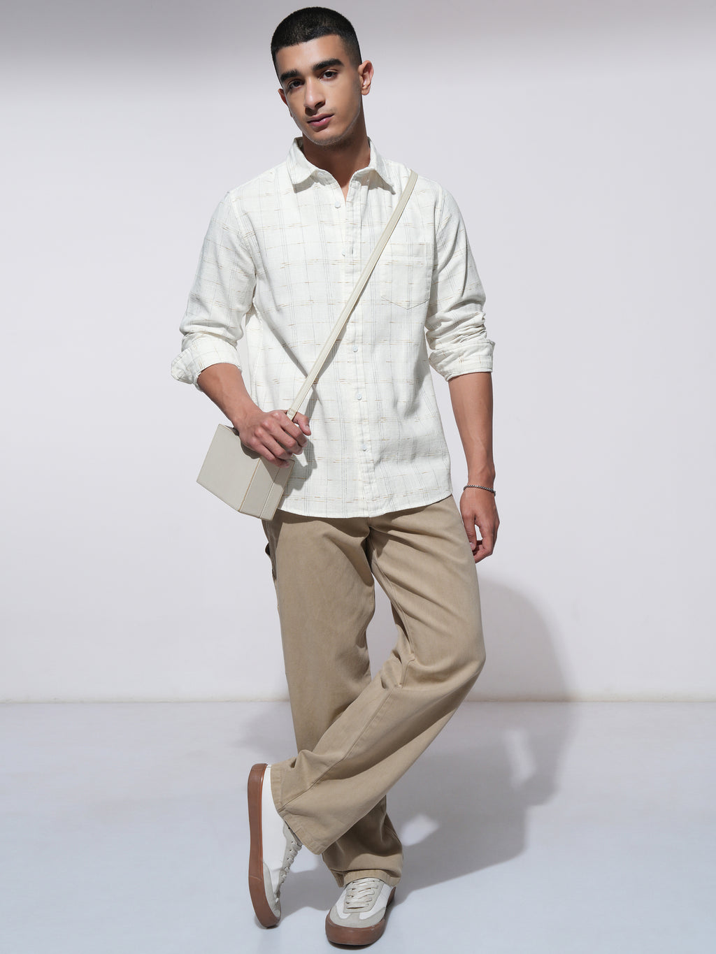 Highlander Men White Checked Slim Fit Casual Shirt - White - Image 2