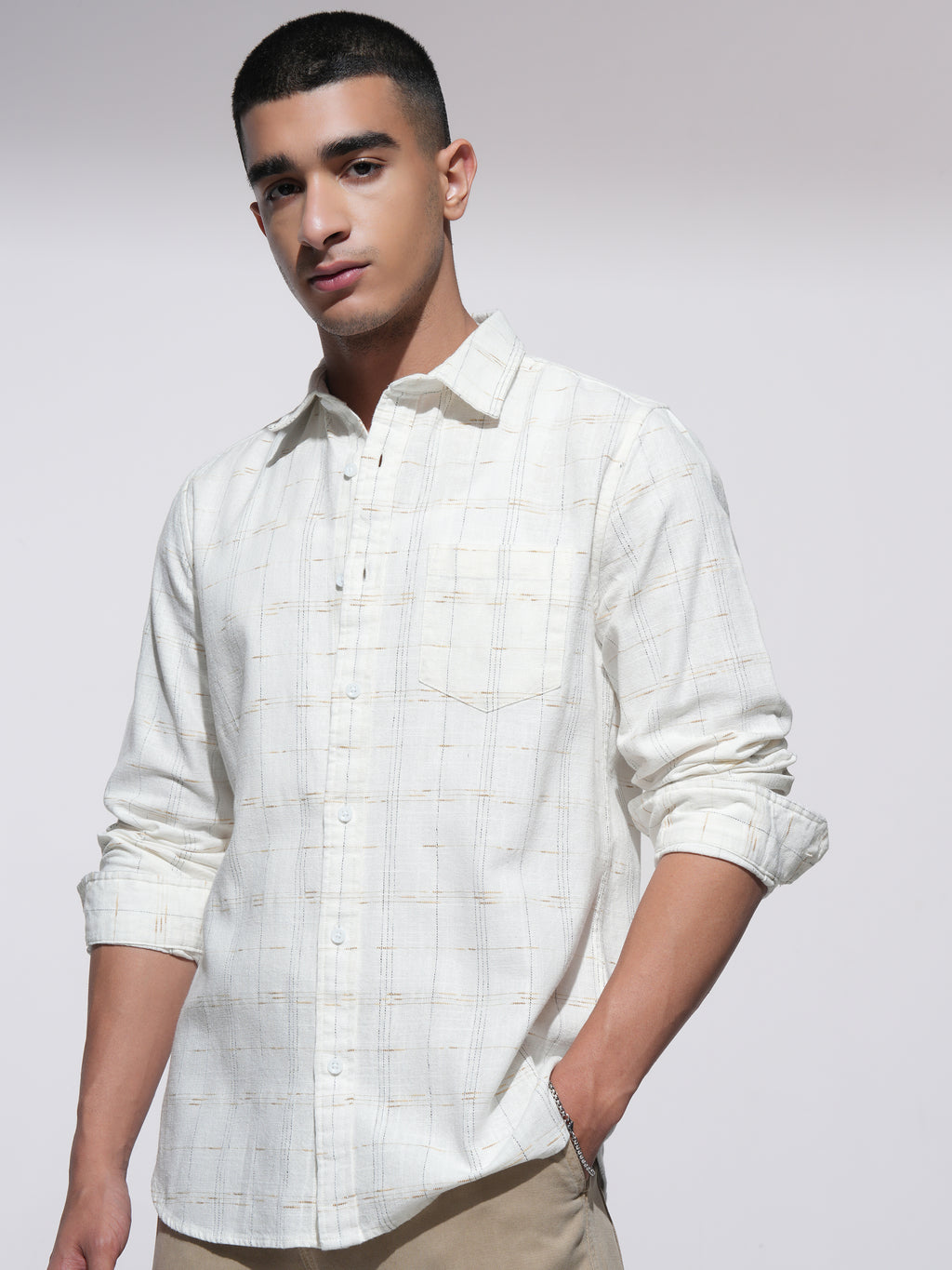Highlander Men White Checked Slim Fit Casual Shirt - White - Image 4