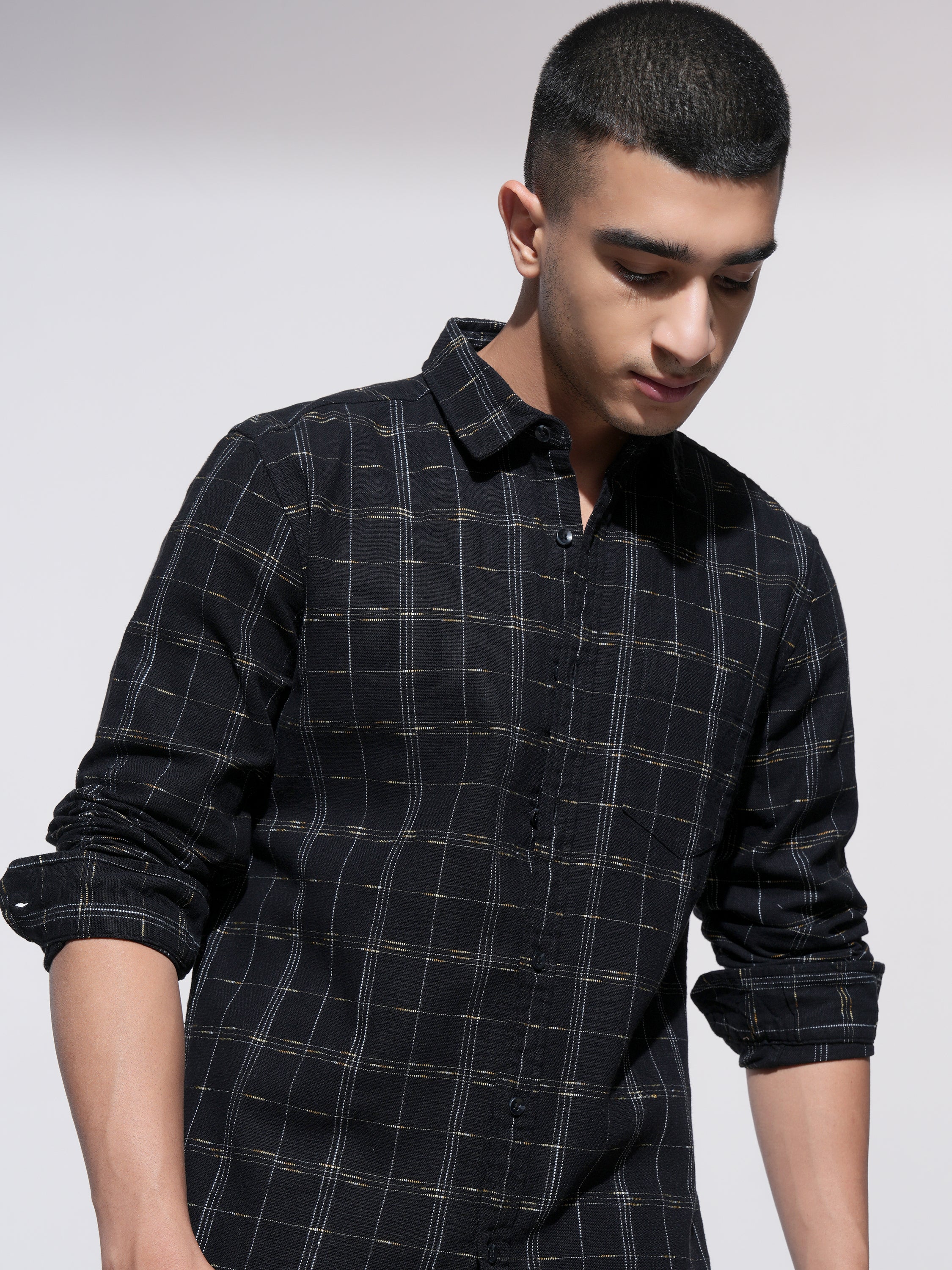 Highlander Men Black Checked Slim Fit Casual Shirt - Black - Image 1
