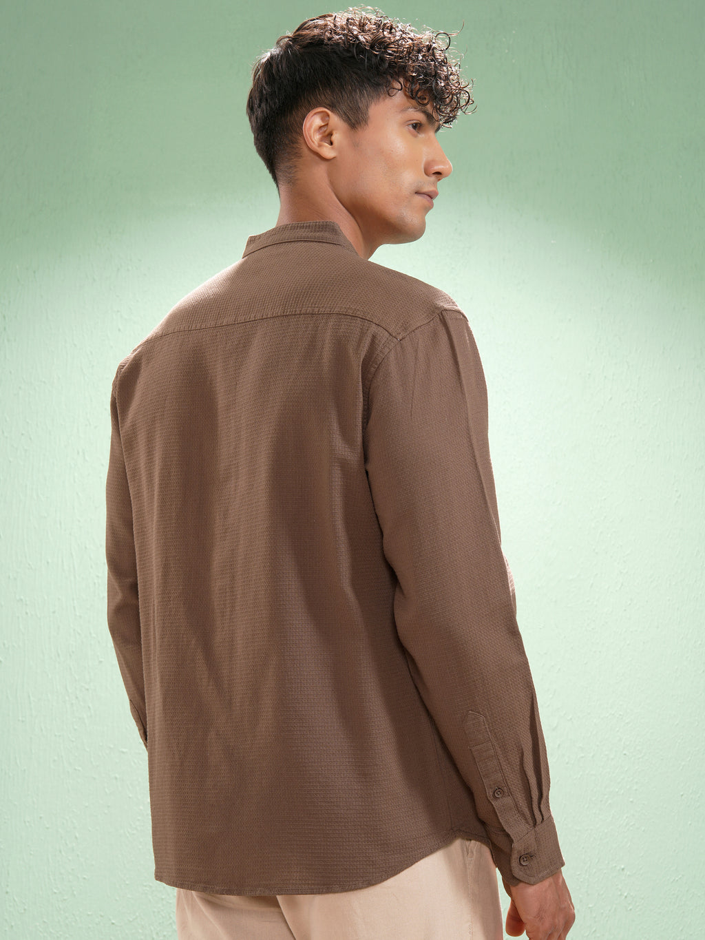Highlander Men Coffee Brown Self Design Relaxed Fit Casual Shirt - Coffee Brown - Image 3
