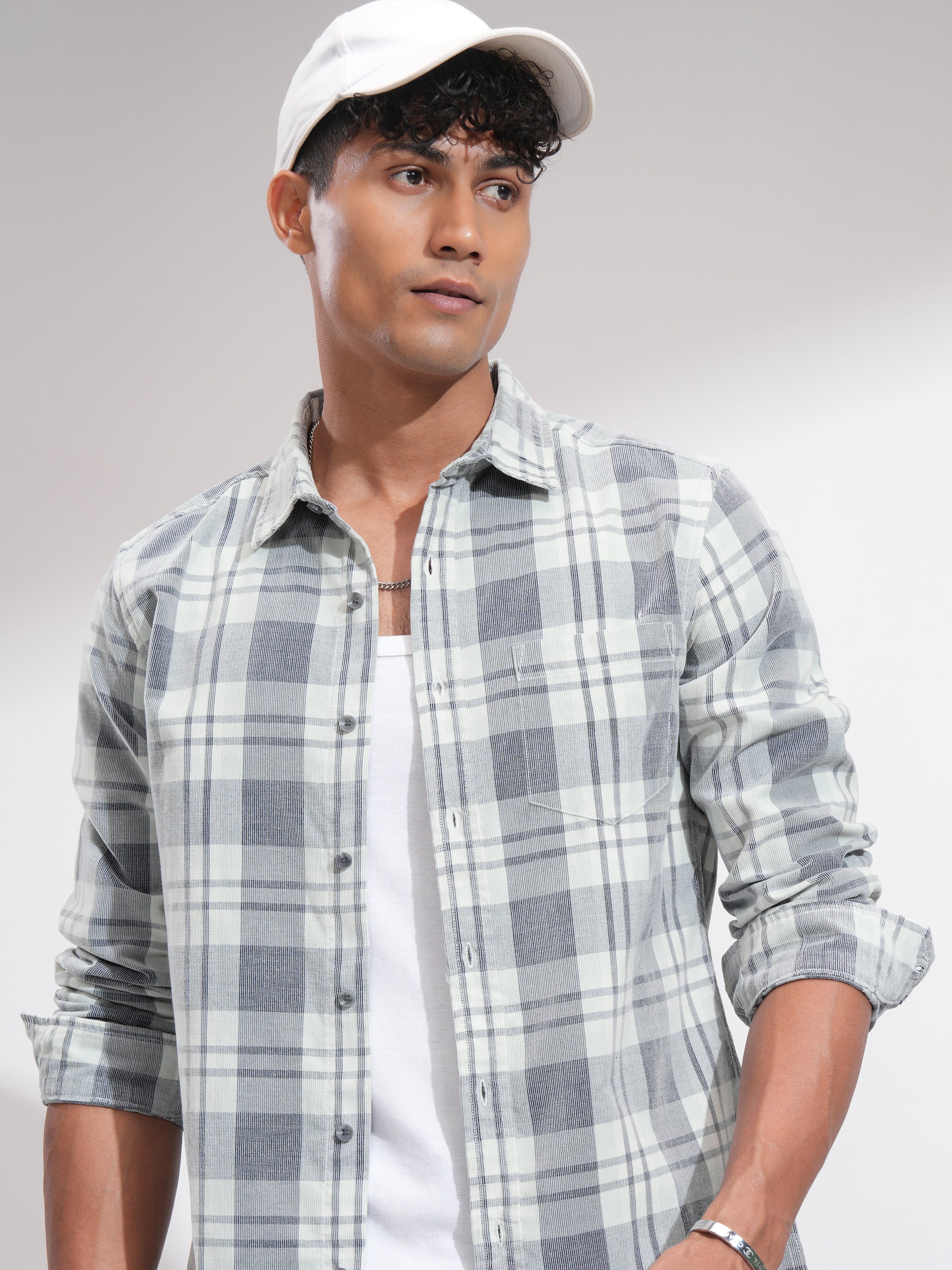 Highlander Men Green Checked Slim Fit Casual Shirt - Green - Image 1