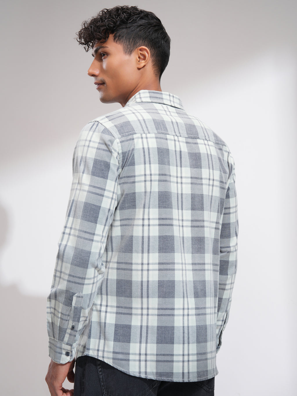 Highlander Men Green Checked Slim Fit Casual Shirt - Green - Image 3