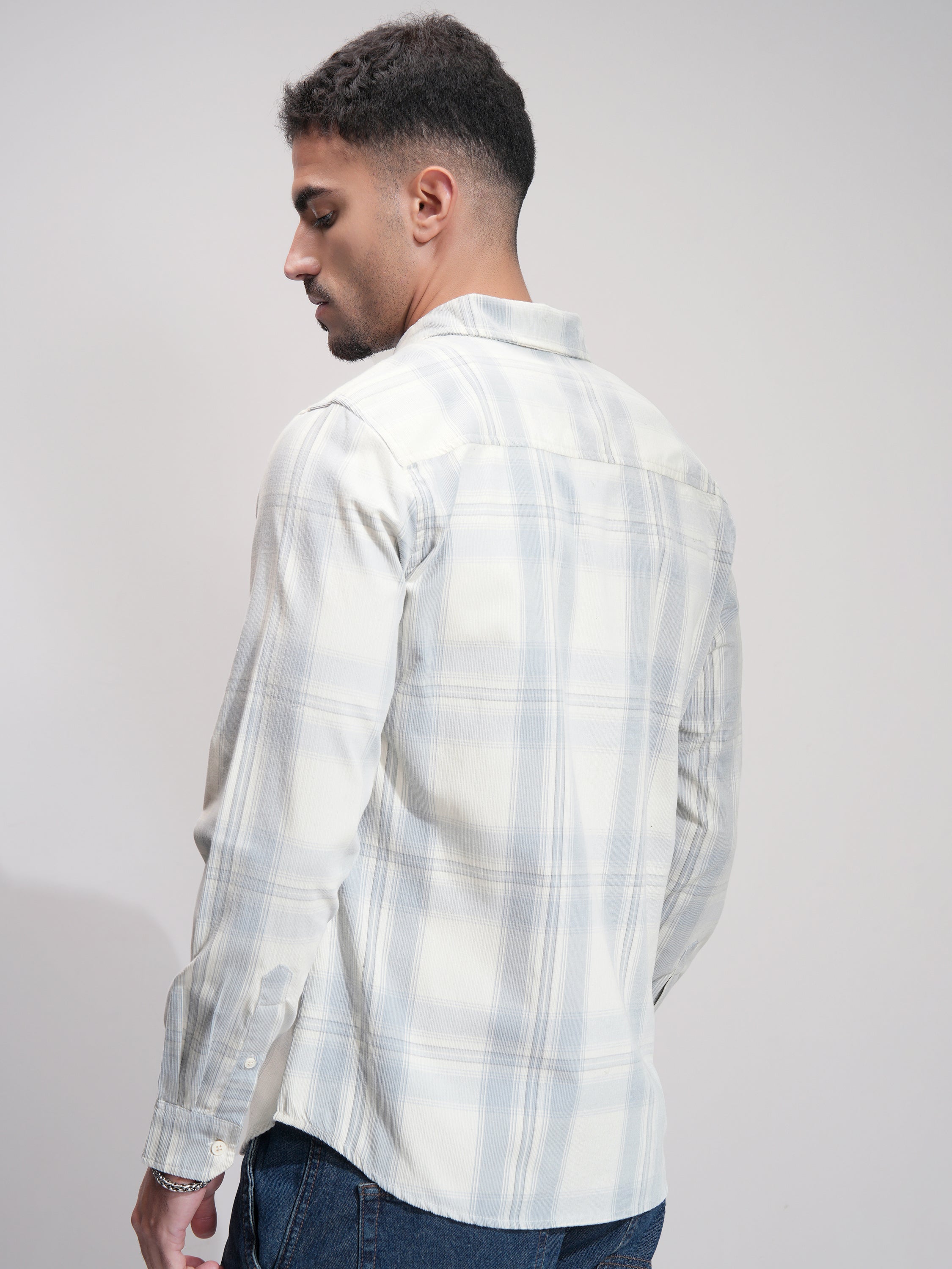 Highlander Men Off White Checked Slim Fit Casual Shirt - Off White - Image 3