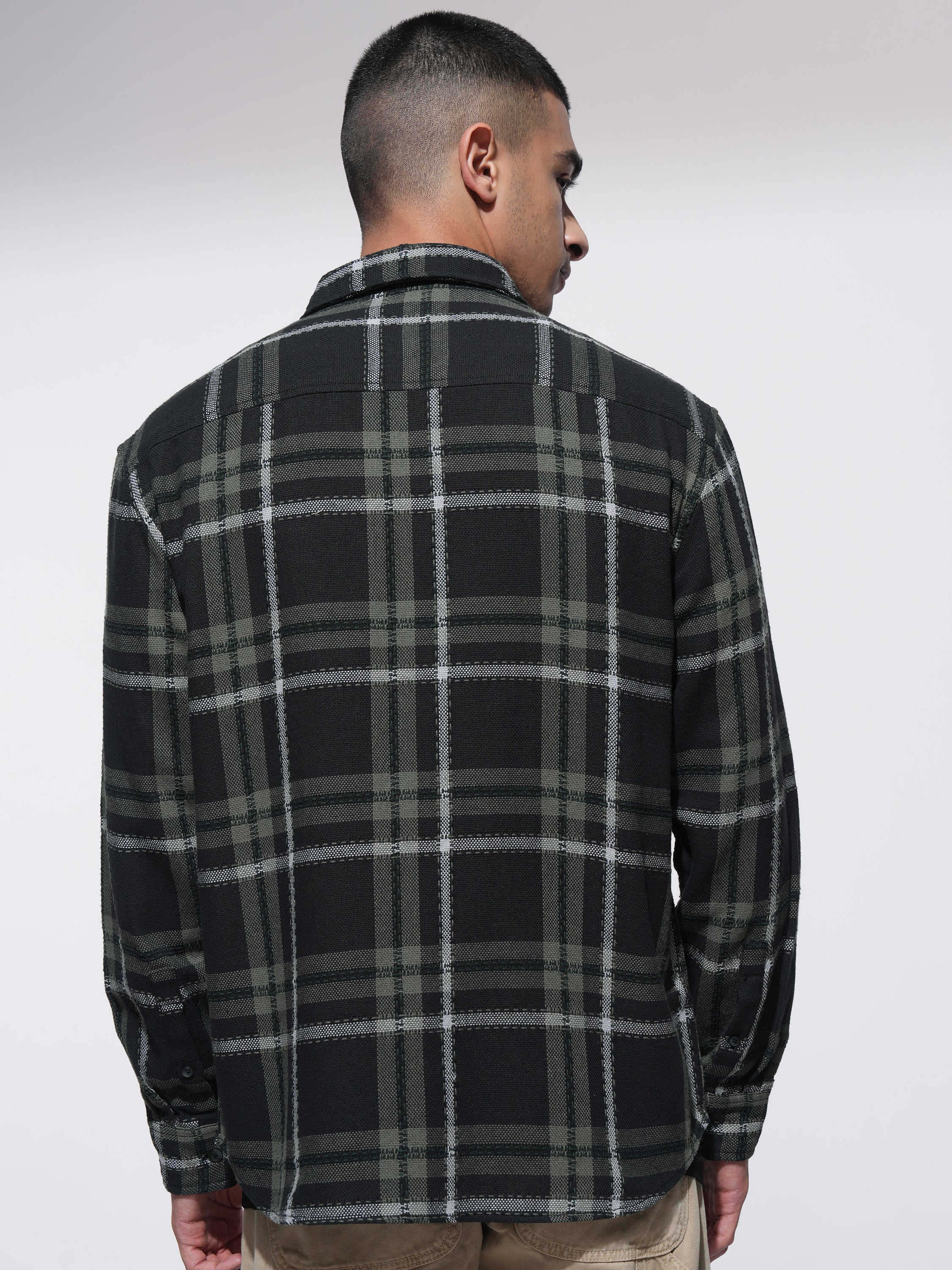 Highlander Men Black Checked Relaxed Fit Casual Shirt - Black - Image 3