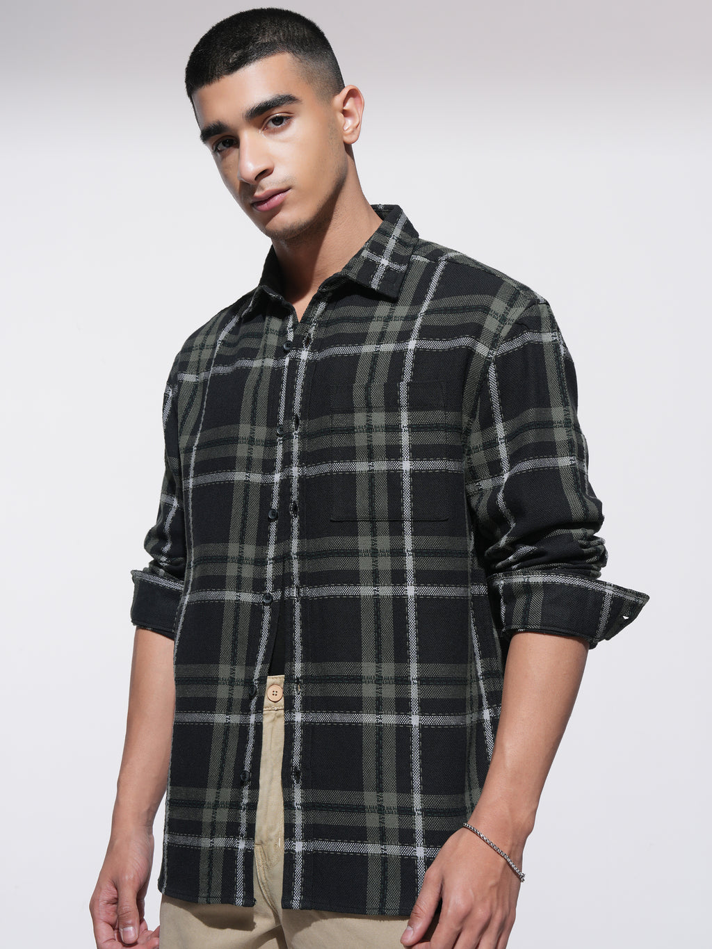Highlander Men Black Checked Relaxed Fit Casual Shirt - Black - Image 4