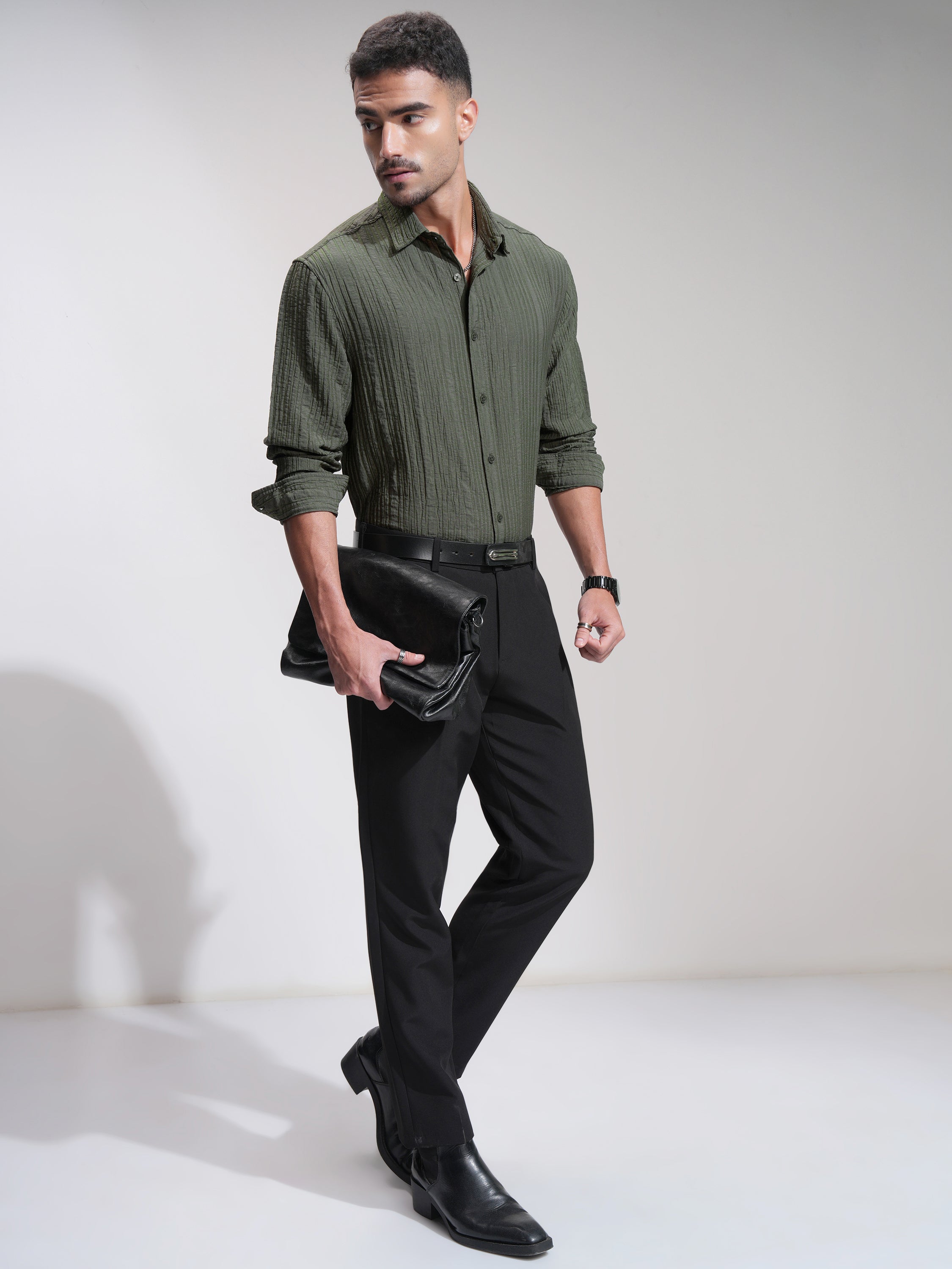 Highlander Men Olive Textured Relaxed Fit Casual Shirt - Olive - Image 2