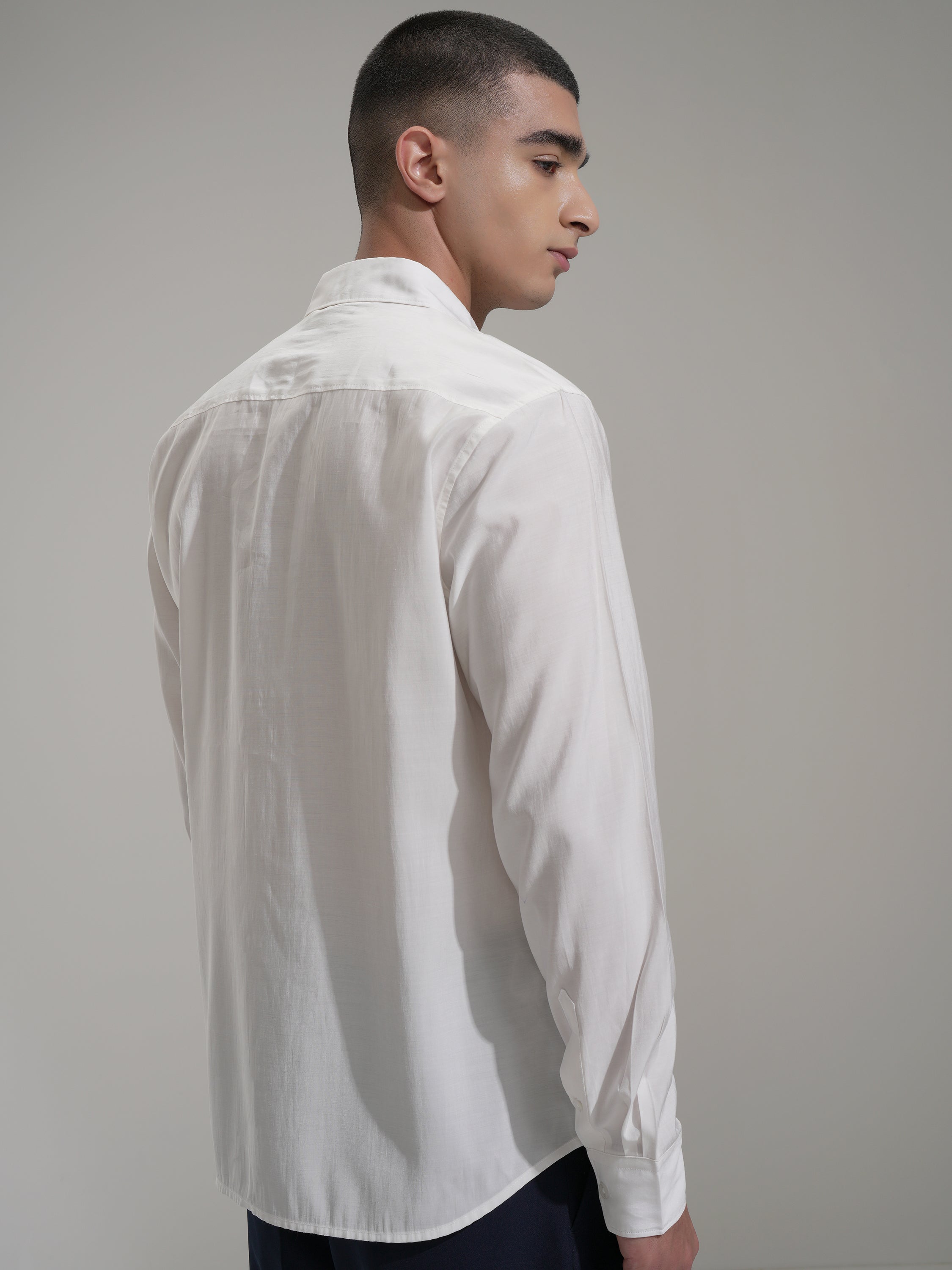 Highlander Men White Solid Slim Fit Casual Shirt - White - Image 3