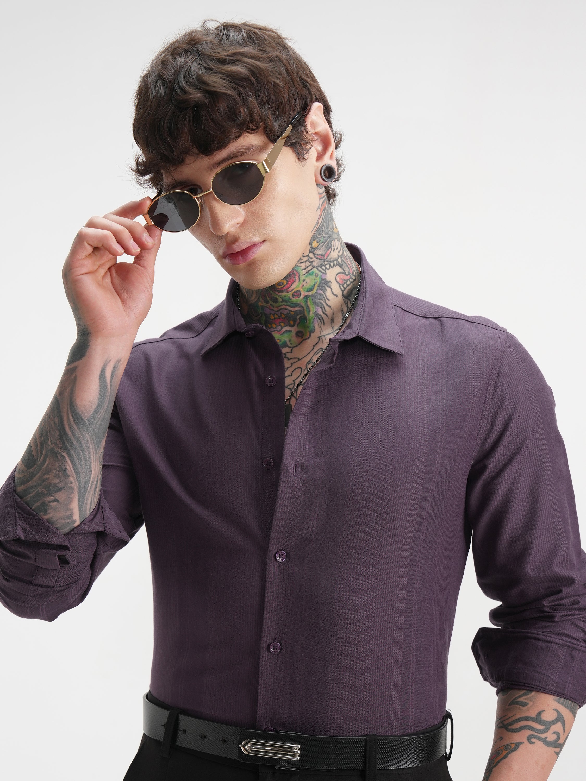 Highlander Men Purple Self Design Slim Fit Casual Shirt - Purple - Image 1