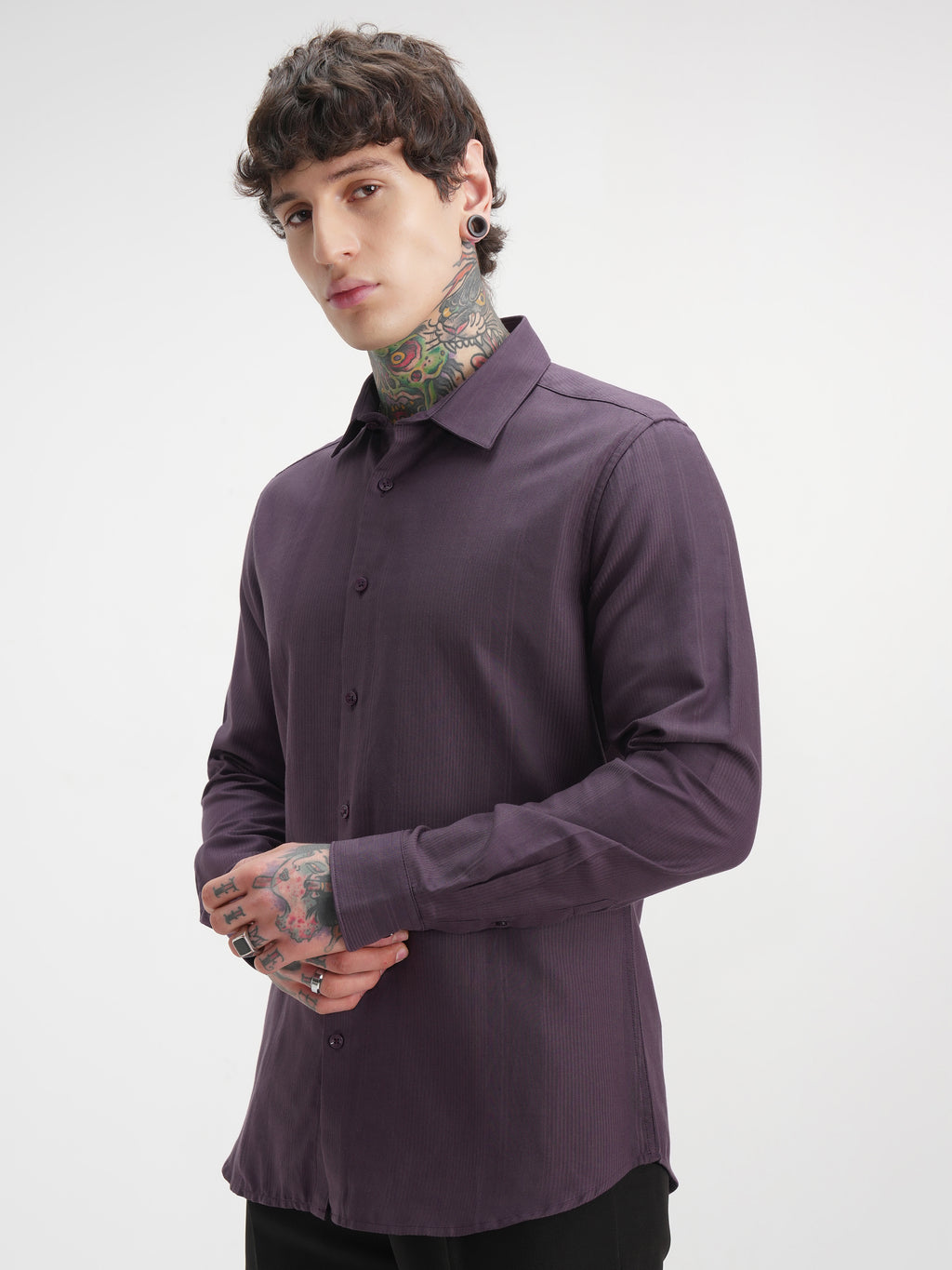 Highlander Men Purple Self Design Slim Fit Casual Shirt - Purple - Image 4