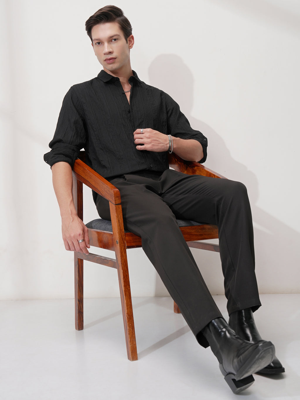 Highlander Men Black Striped Slim Fit Casual Shirt - Black - Image 2