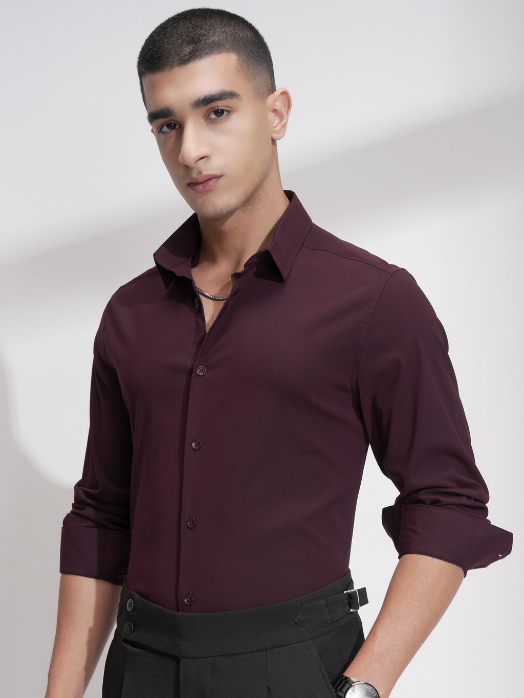 Highlander Men Burgundy Solid Slim Fit Casual Shirt - Burgundy - Image 4