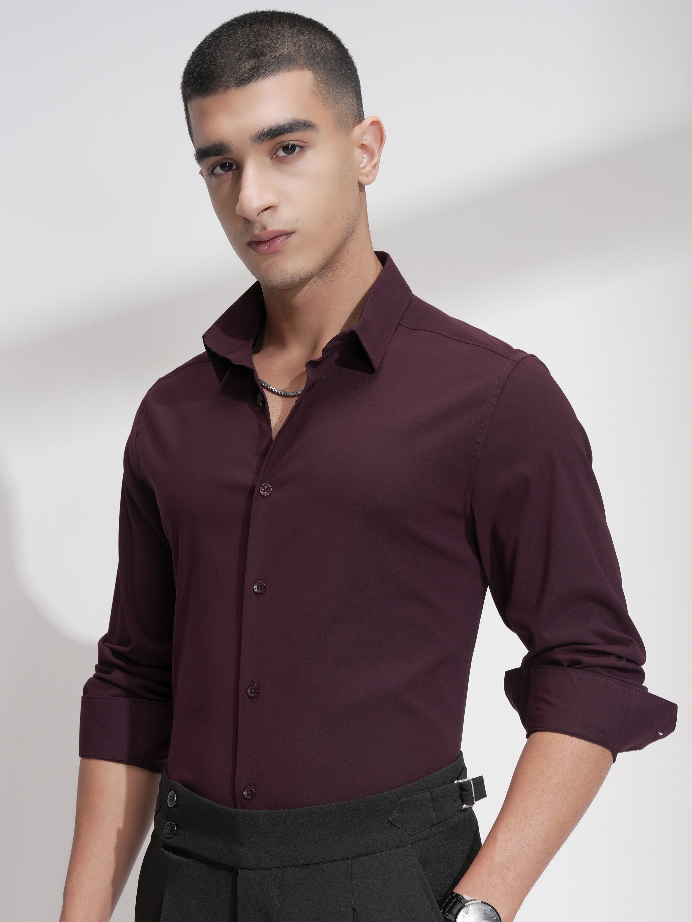 Highlander Men Burgundy Solid Slim Fit Casual Shirt - Burgundy - Image 4