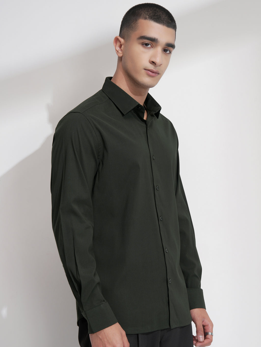Highlander Men Green Solid Slim Fit Casual Shirt - Green - Image 6